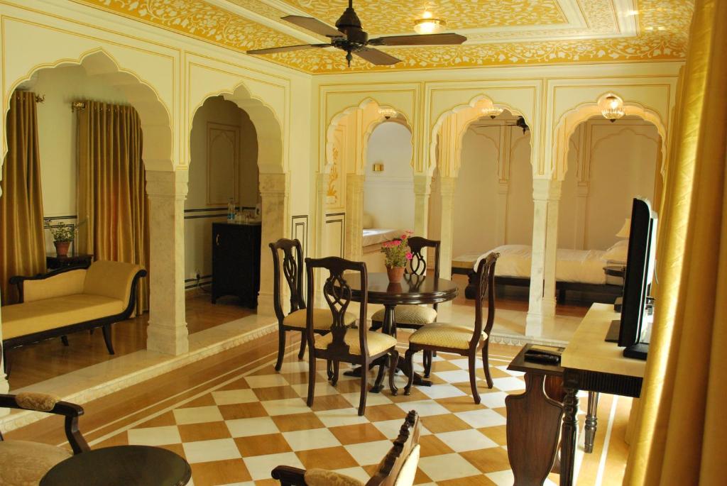 Heritage Premium Suite