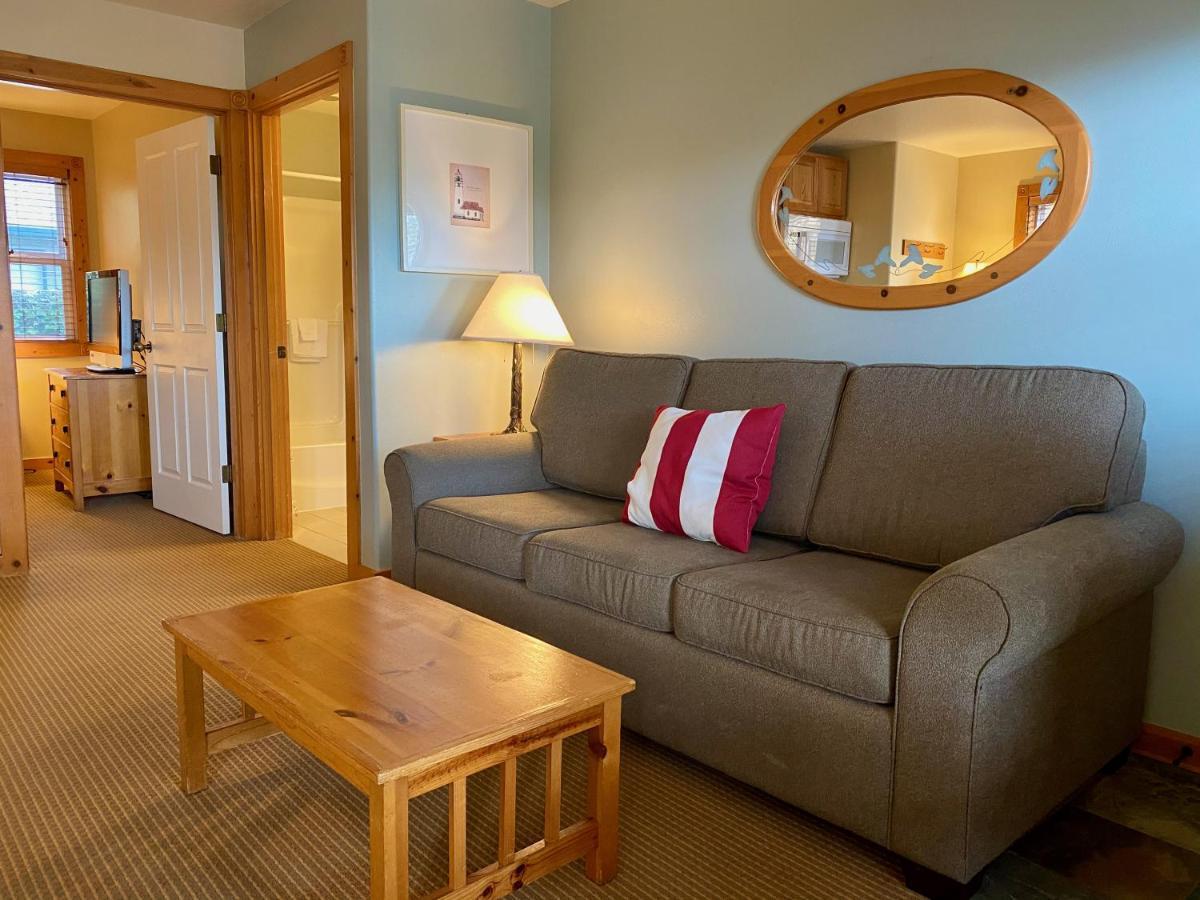 Queen Suite Sofabed 1st Floor Pets Allowed