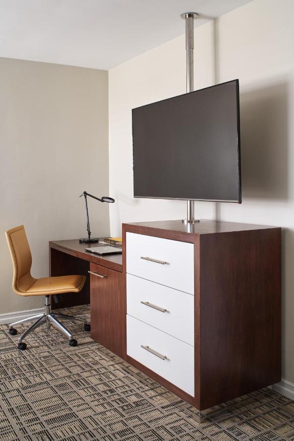 Swim Up ADA King,1548345439:JPEG