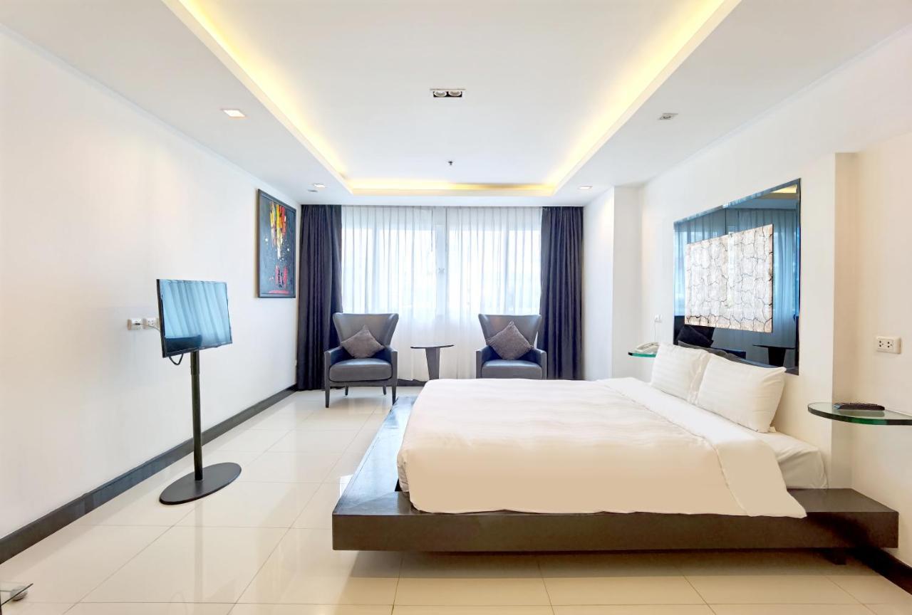 Two-Bedroom Suite with Large Balcony