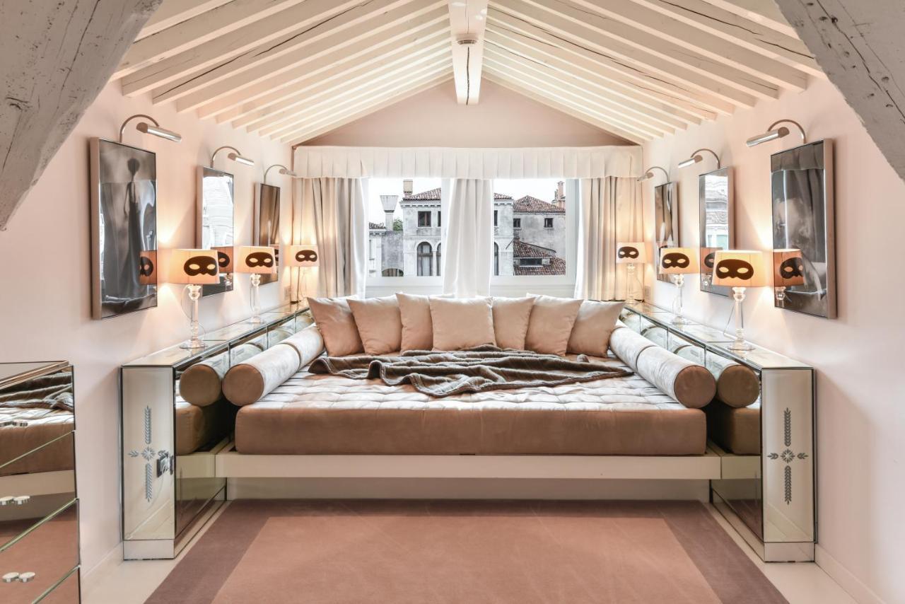 Suite Canal View Attic