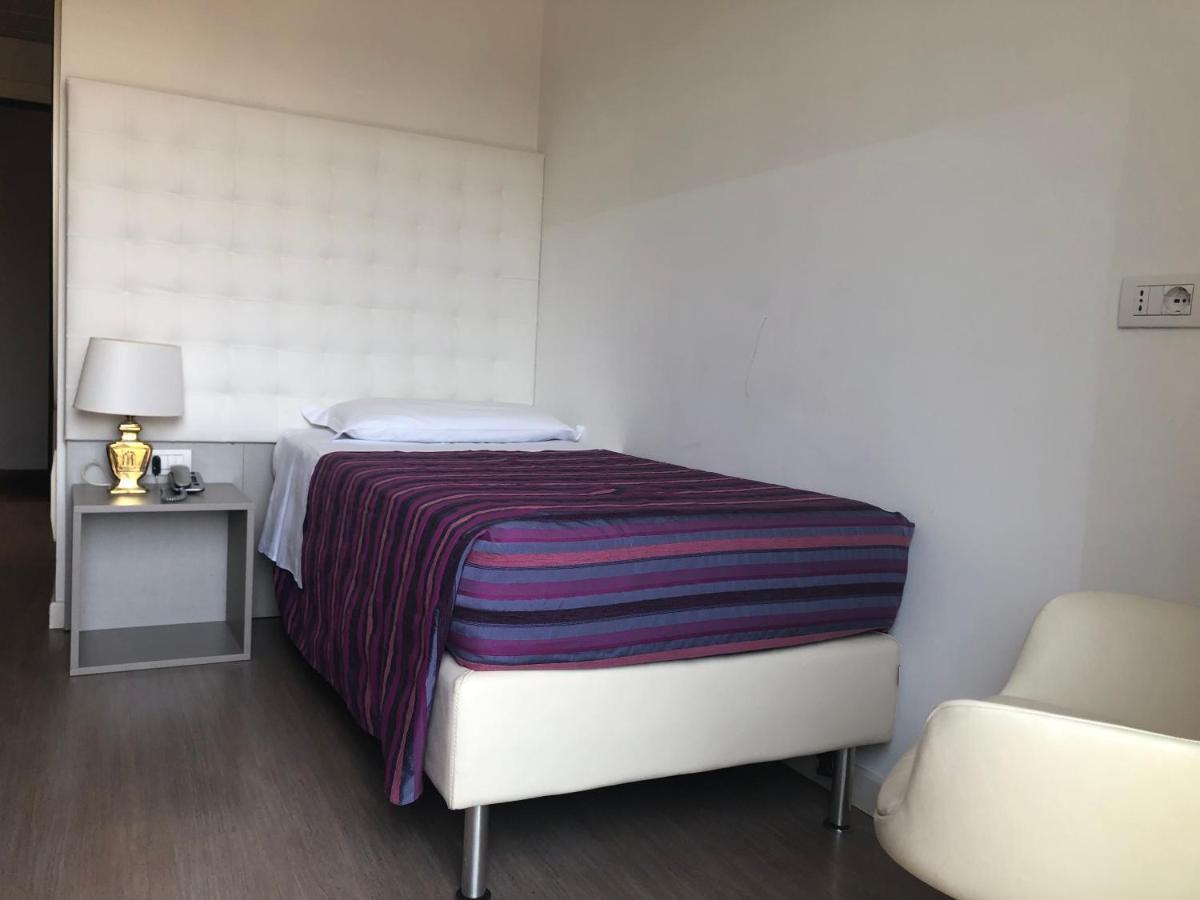 Superior Single Room,1233662039:JPEG