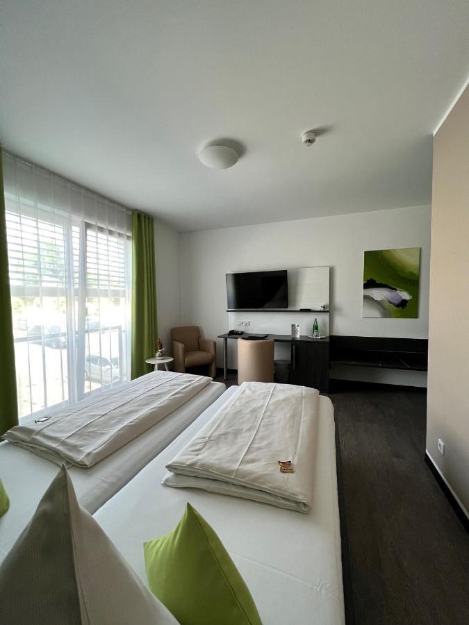 Large Double Room,1234299371:JPEG