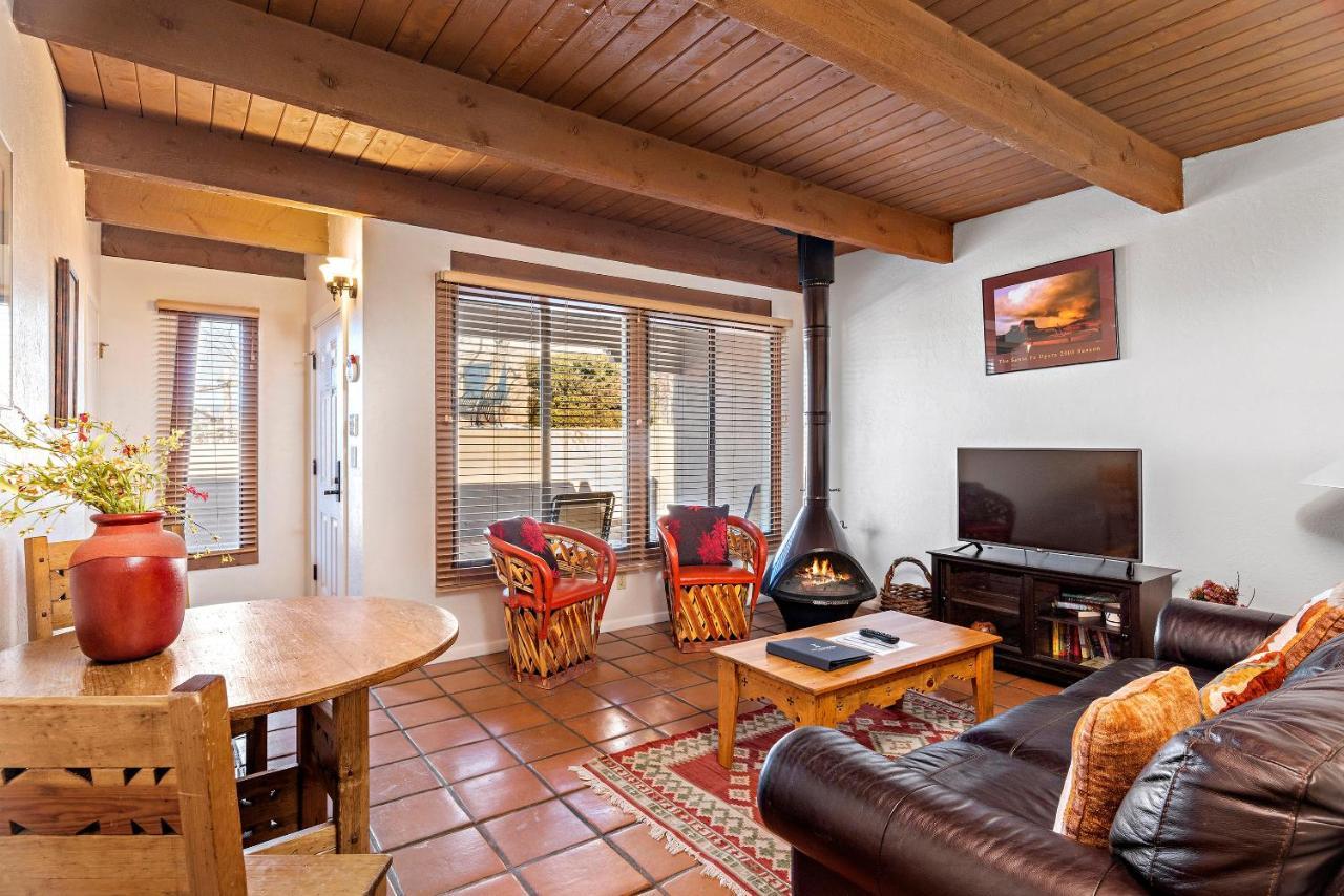 1 Bedroom Condominium