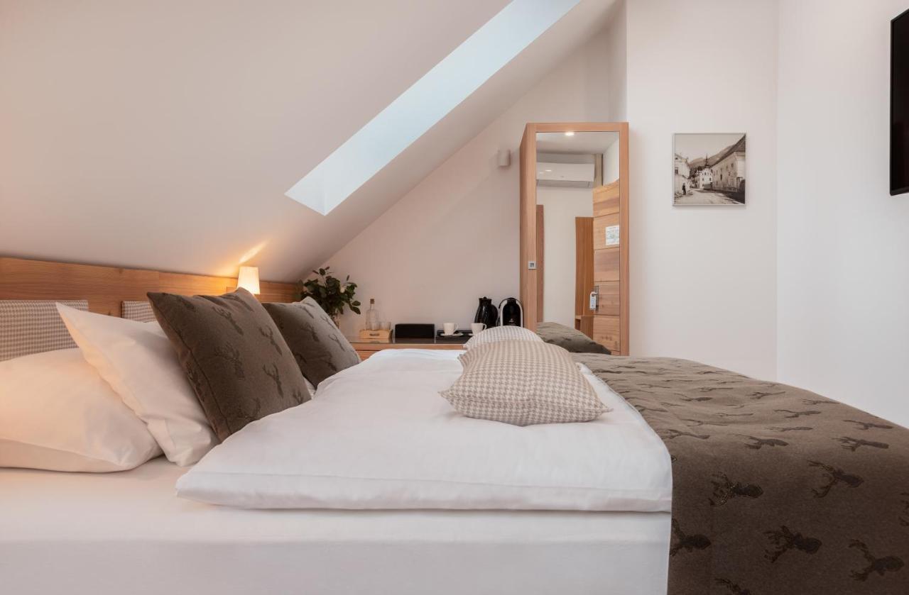 Double Room with Mountain View,1235678924:JPEG