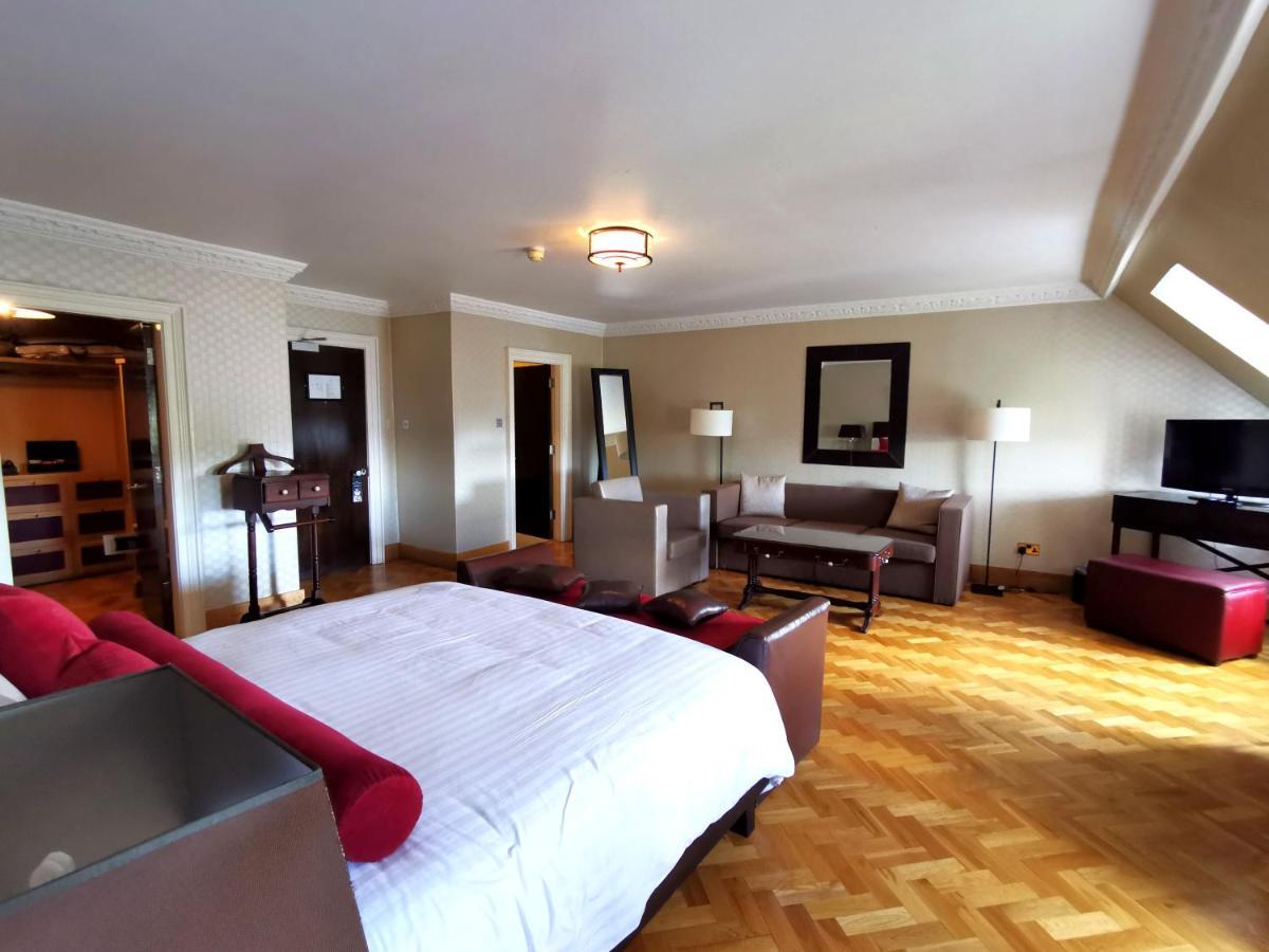 Penthouse Suite