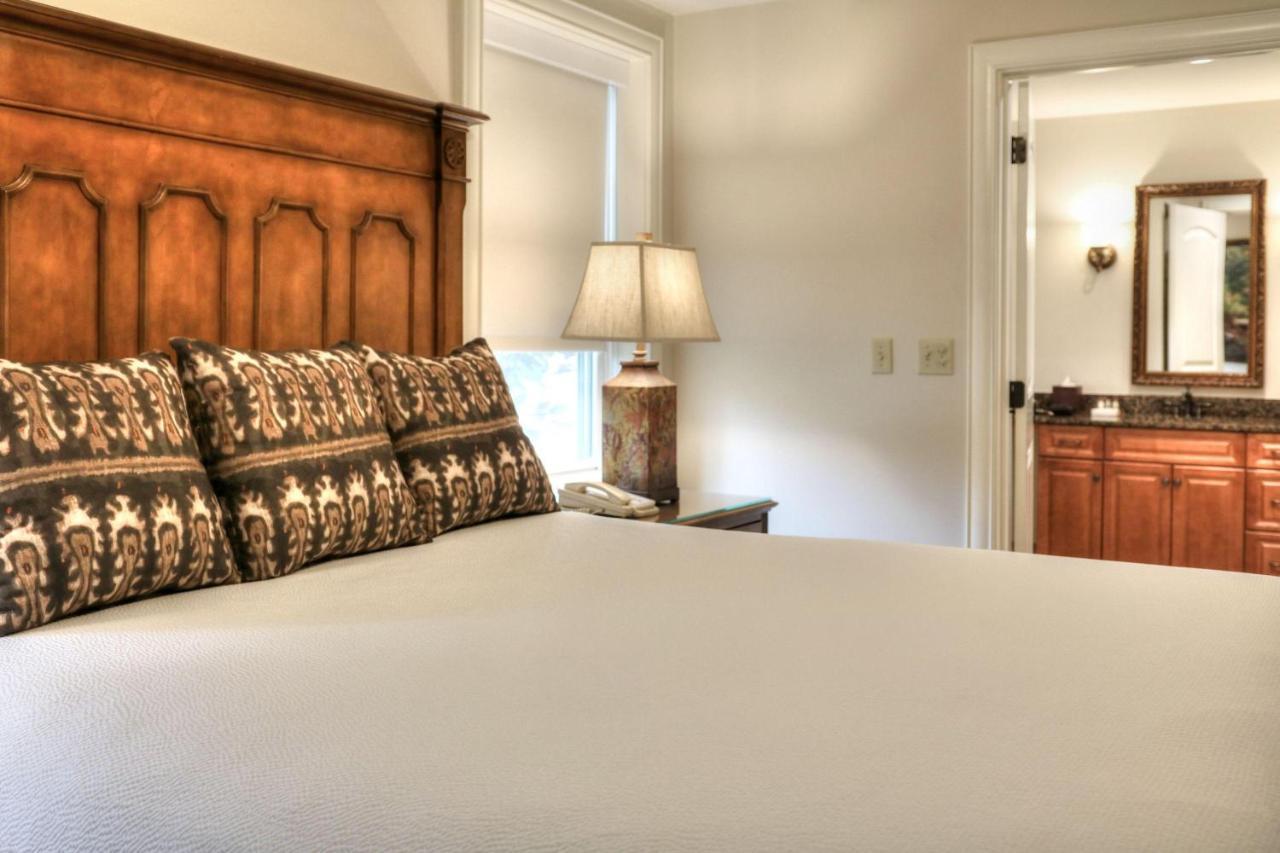One Bedroom Condo One King