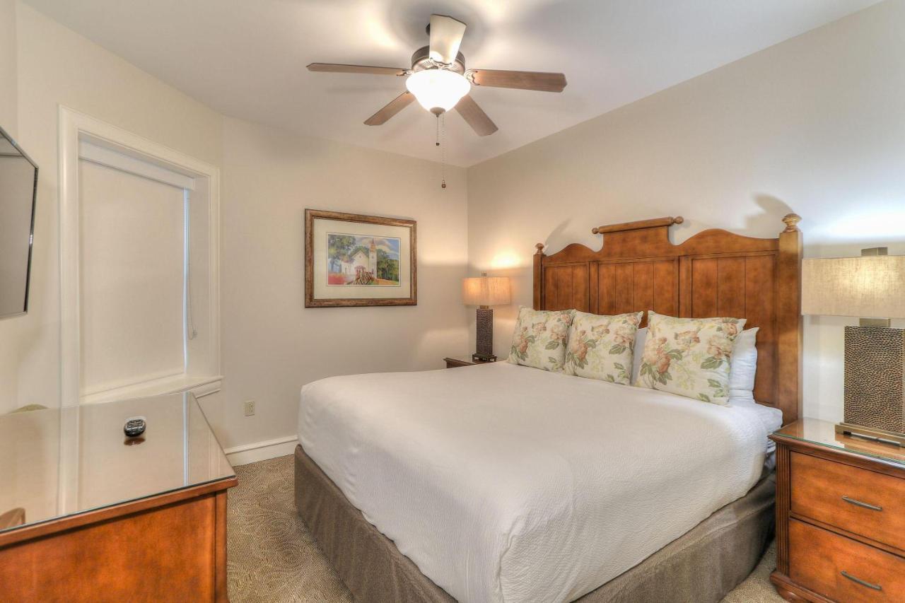 Two Bedroom Condo Two Kings
