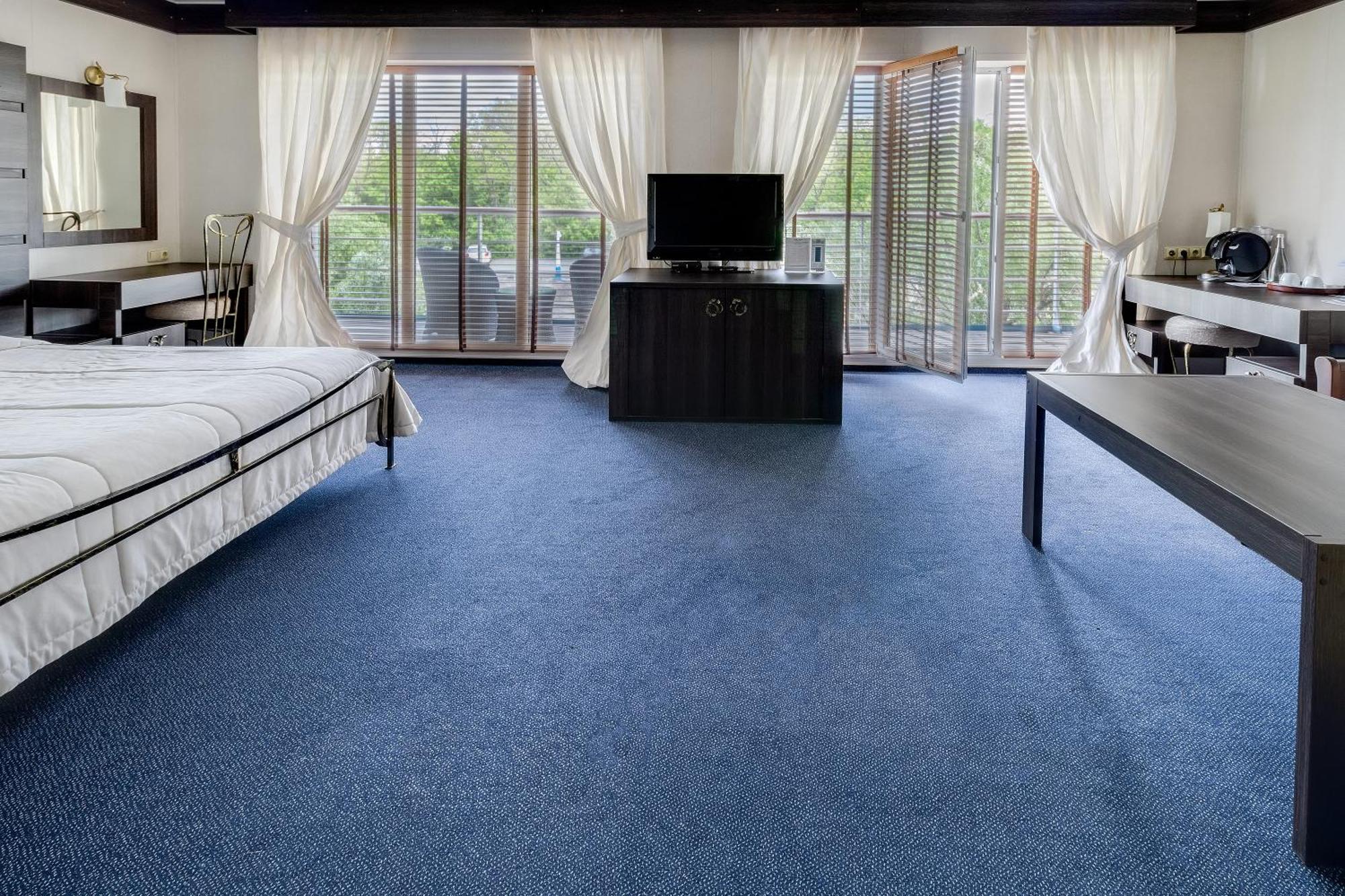 Deluxe Double Room Park View