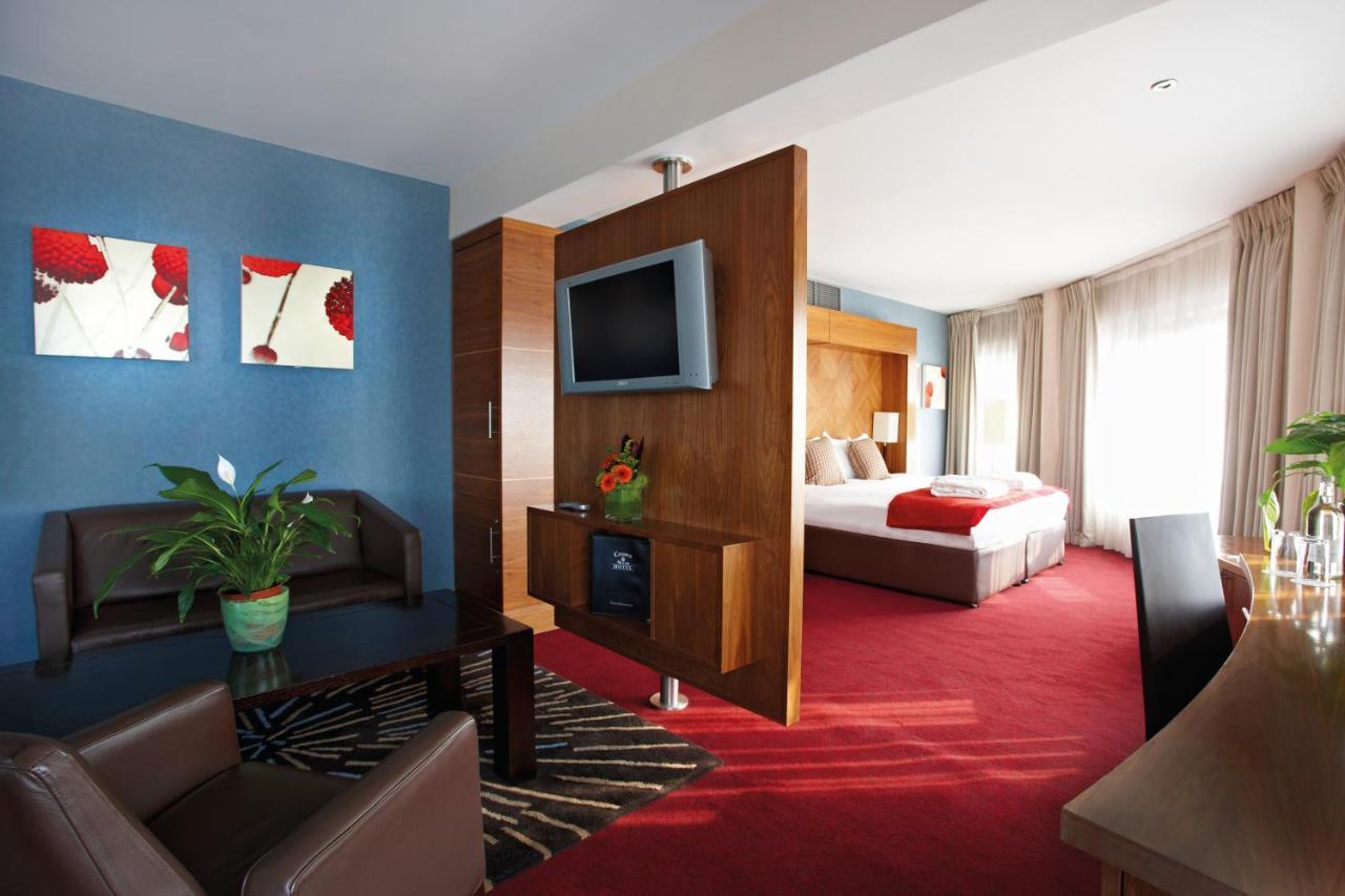 King Suite - Non-Smoking,1412367704:JPEG