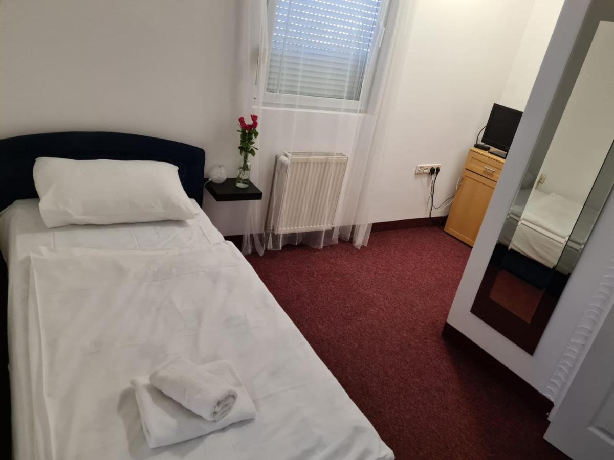 Economy Single Room
