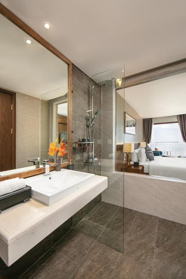 Special Offer - Grand Deluxe Twin Balcony With Mountain View