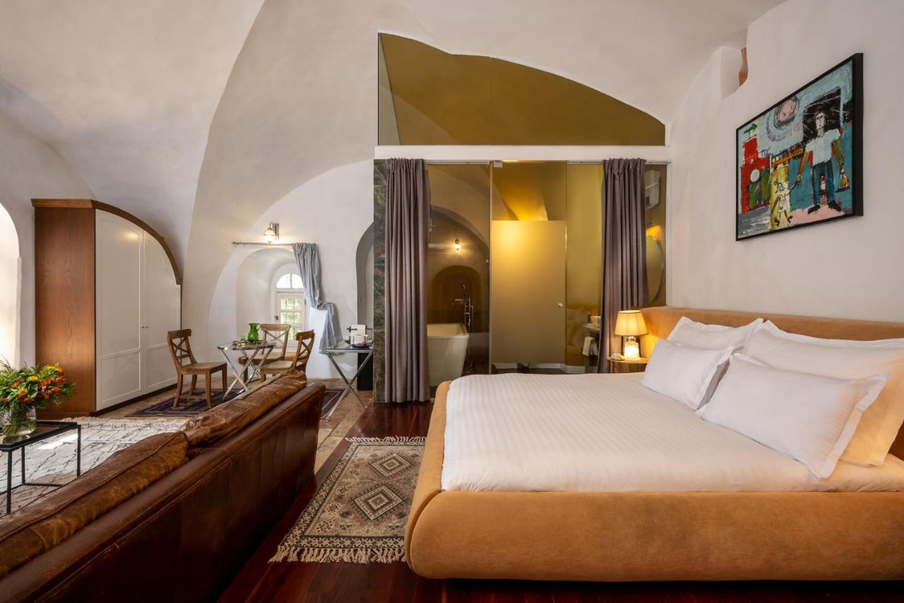Luxury Suite Bath