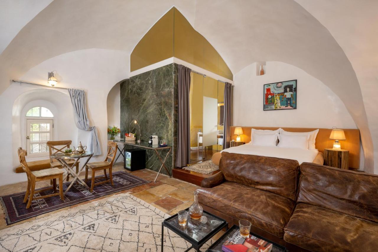 Luxury Suite Bath