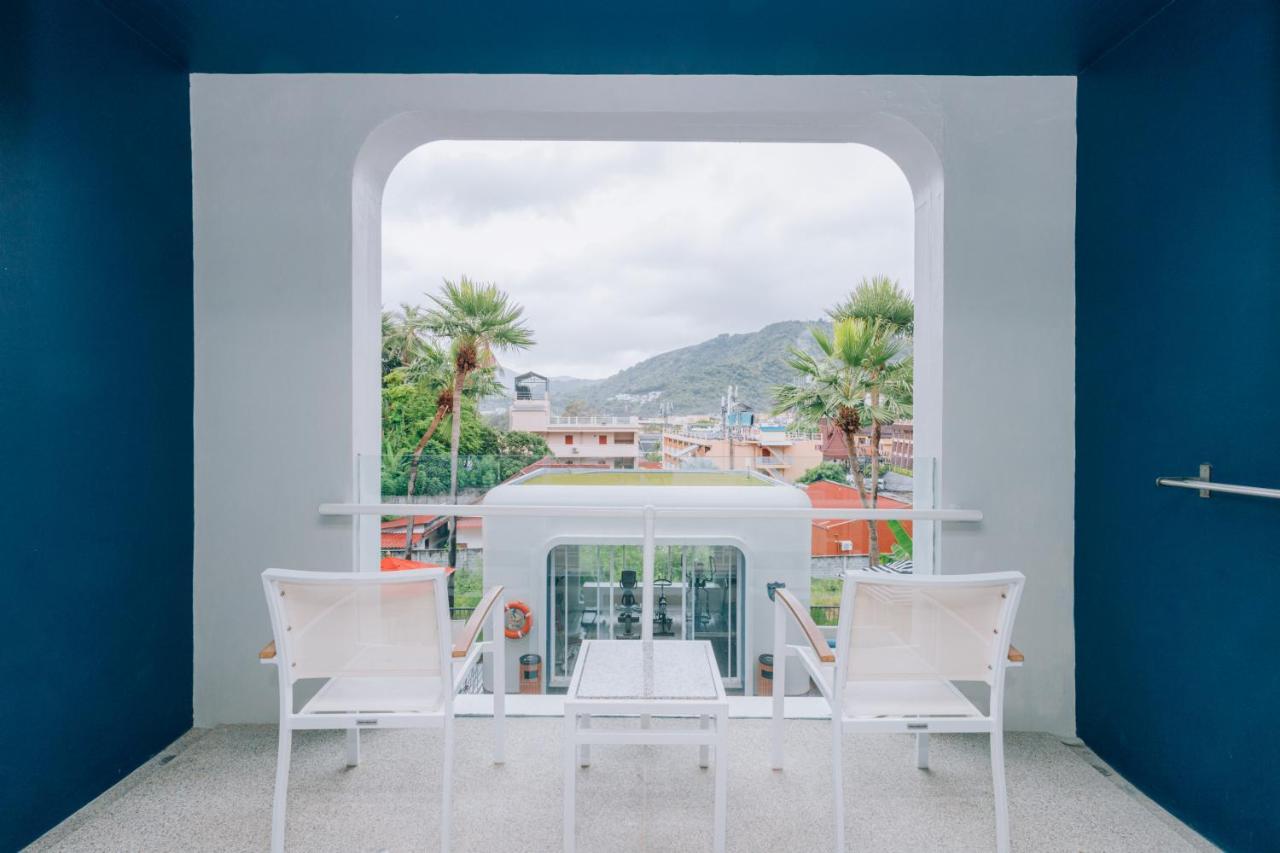 Deluxe Double Room Pool View