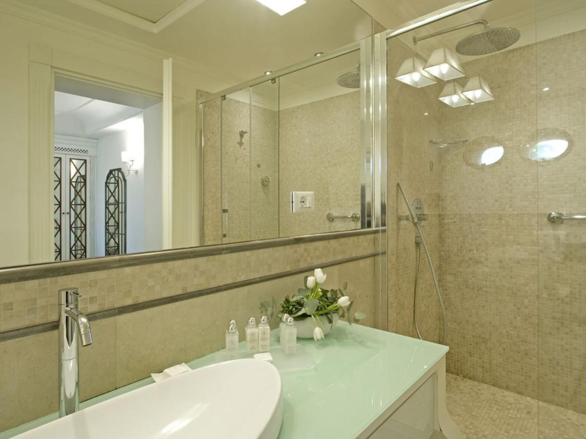 Classic Double Room,1266456160:JPEG
