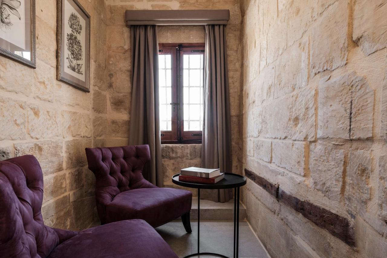 Traditional Classic Room