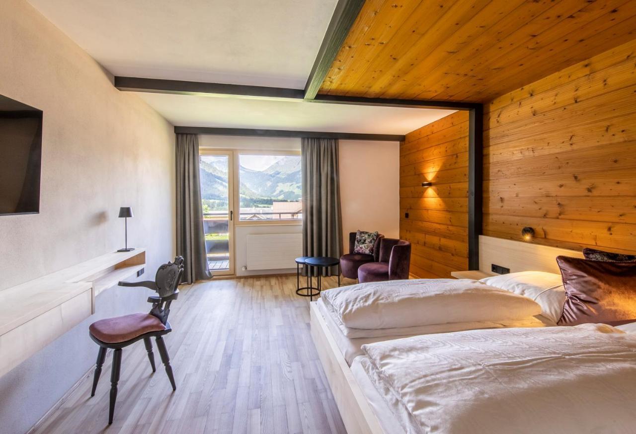 Suite with Mountain View,1584568843:JPEG