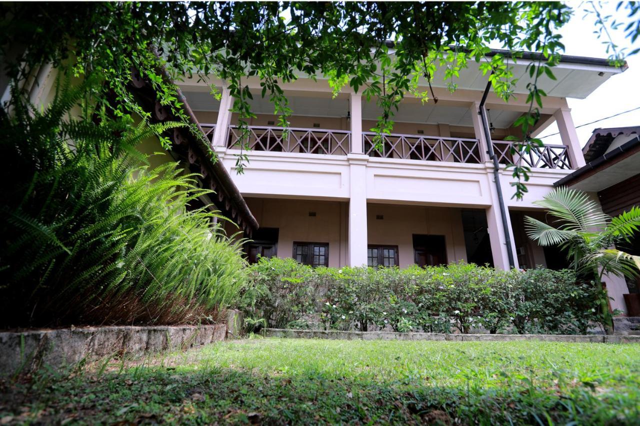 Standard Double or Twin Room Early check- or Late check-out on availability on Adisham Bungalow Excursion