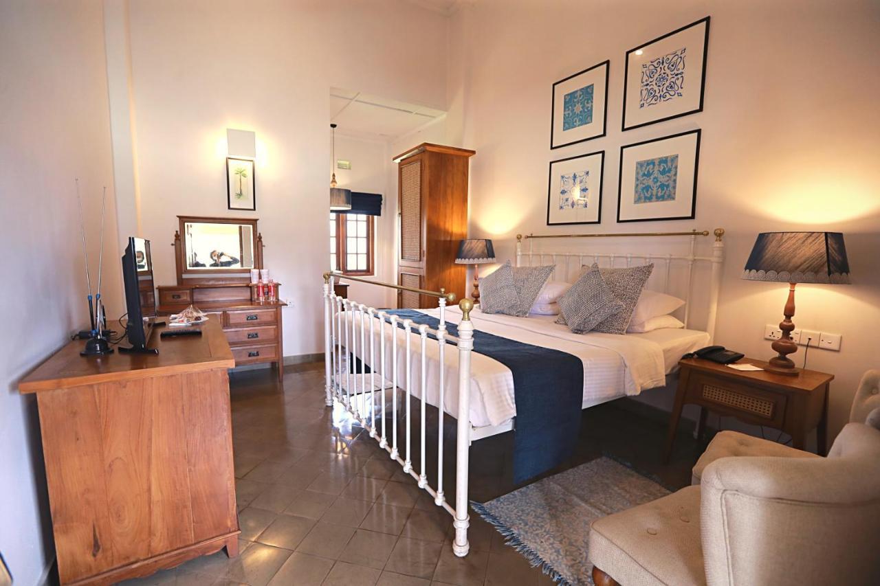 Deluxe Double Room Early check- or Late check-out on availability DROP off at Railway Station on Adisham Bungalow Excursion