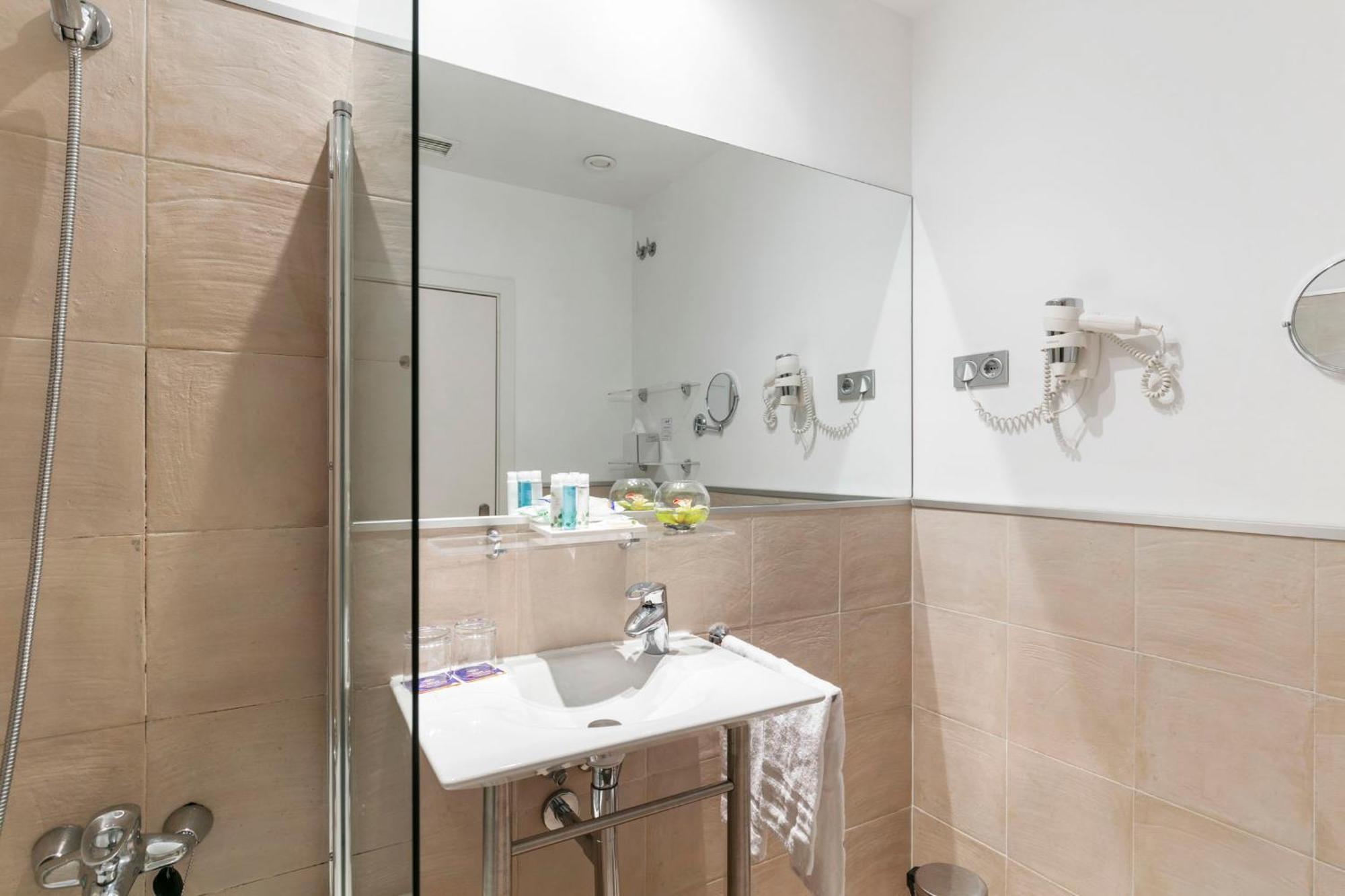 Double or Twin Room,1272688732:JPEG