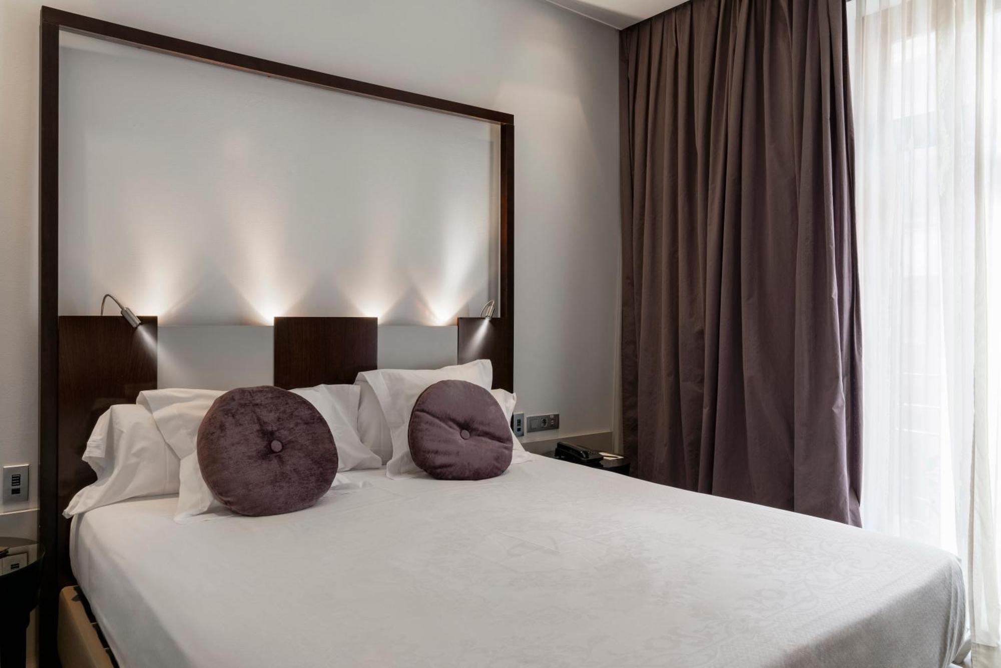 Vincci Room