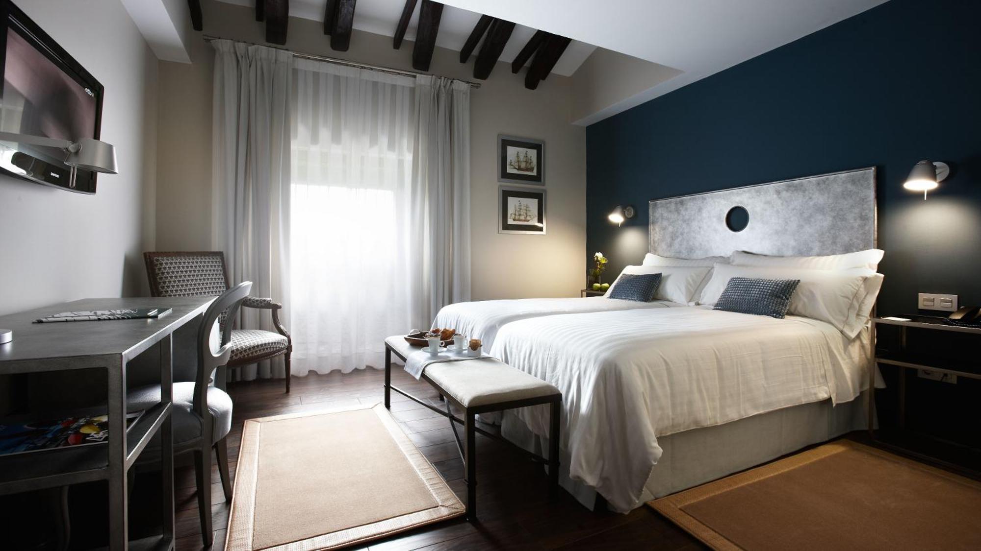 Double or Twin Room,1273051213:JPEG