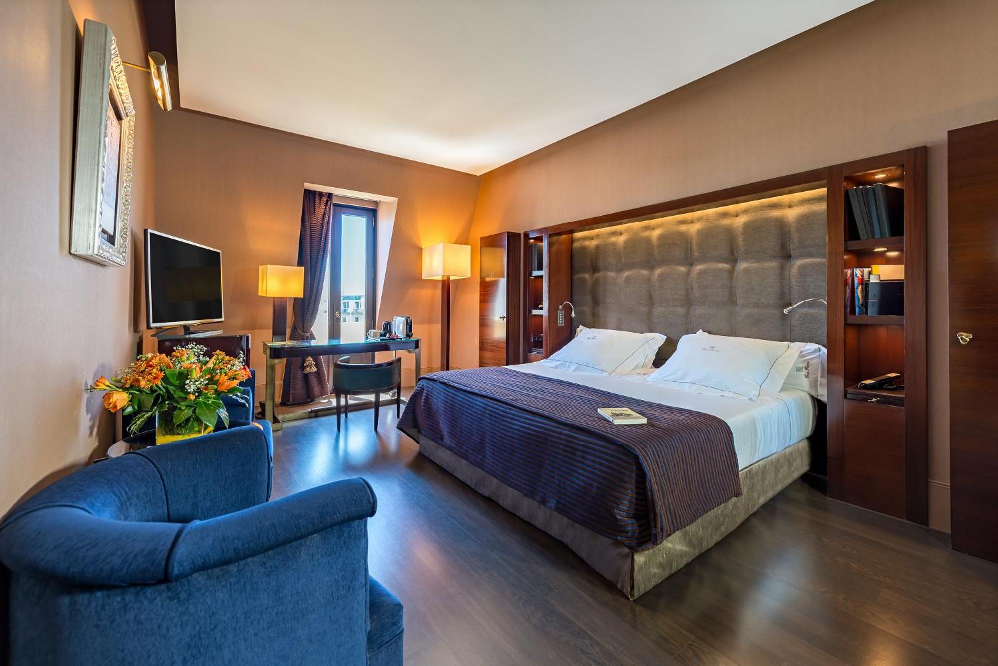 Deluxe Double or Twin Room