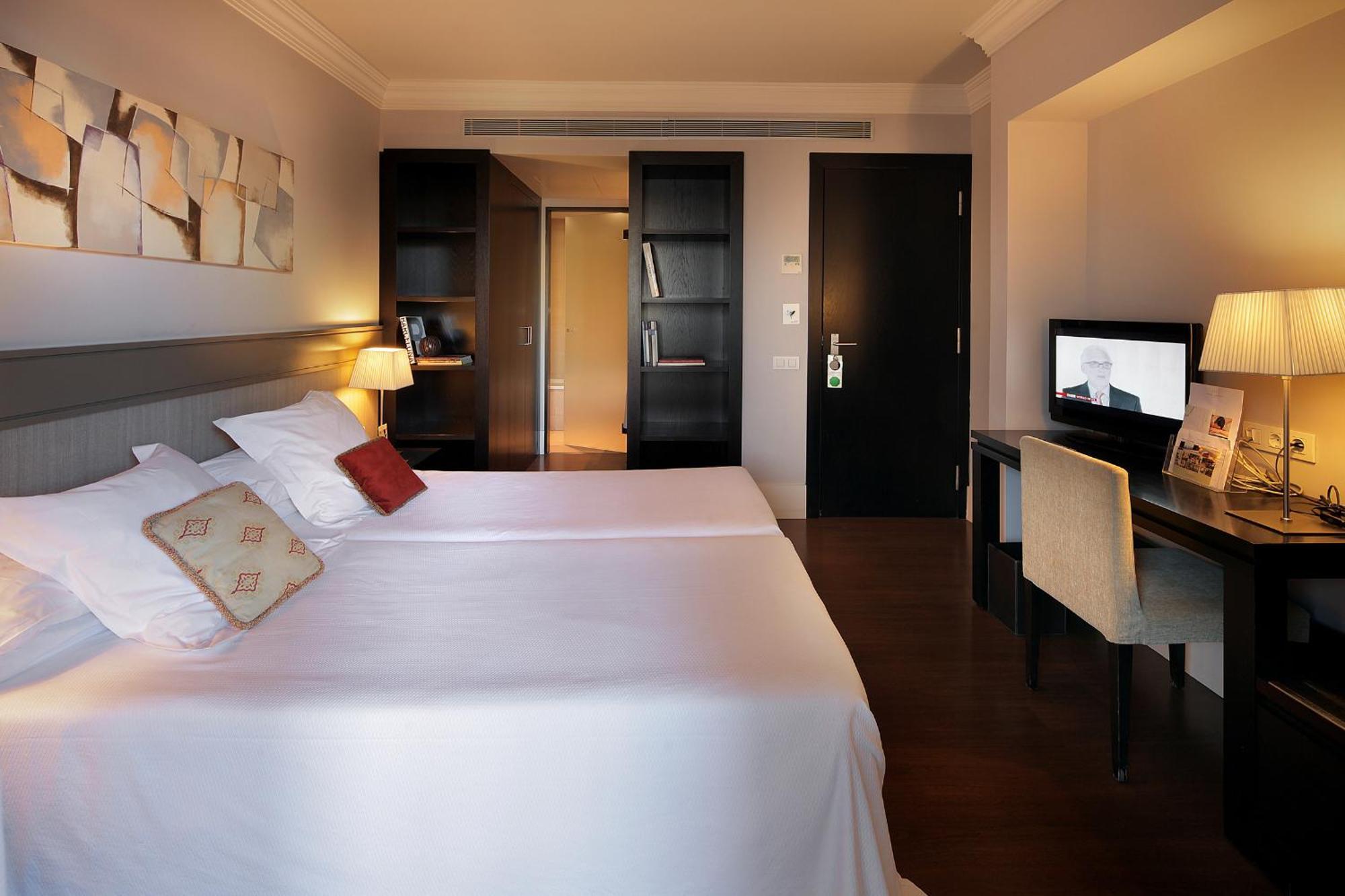 Double or Twin Room Terrace