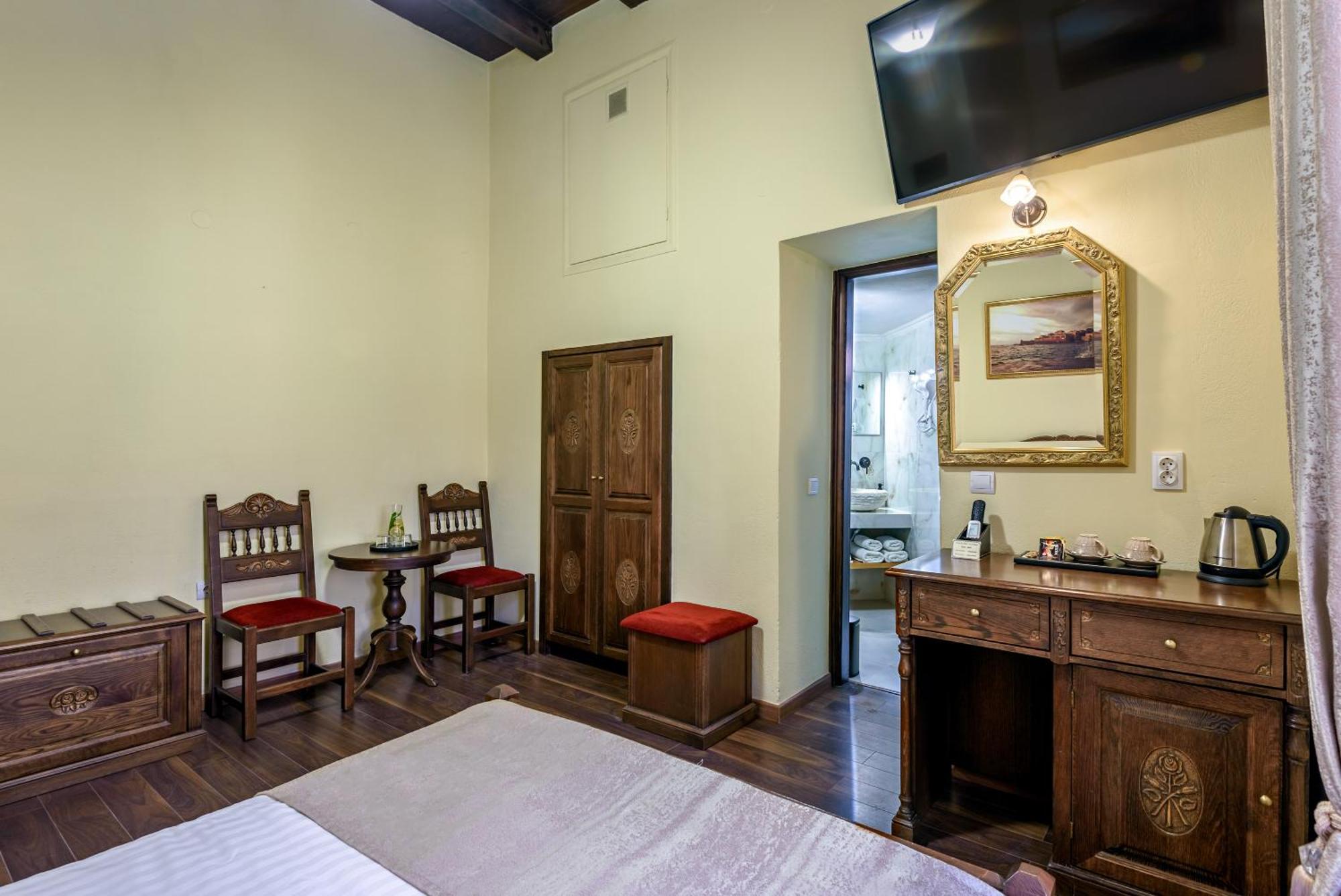 Economy Double Room