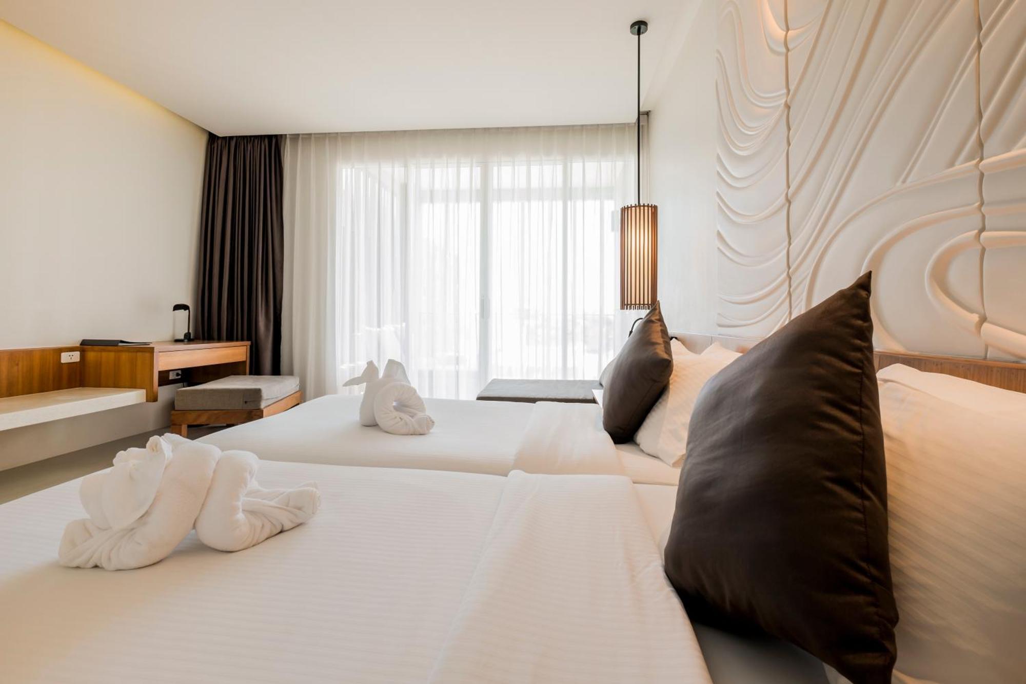 Double or Twin Room Pool View