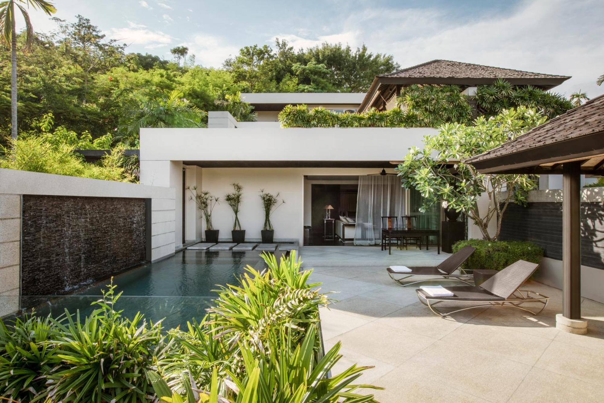Spa & Pool Pavilion