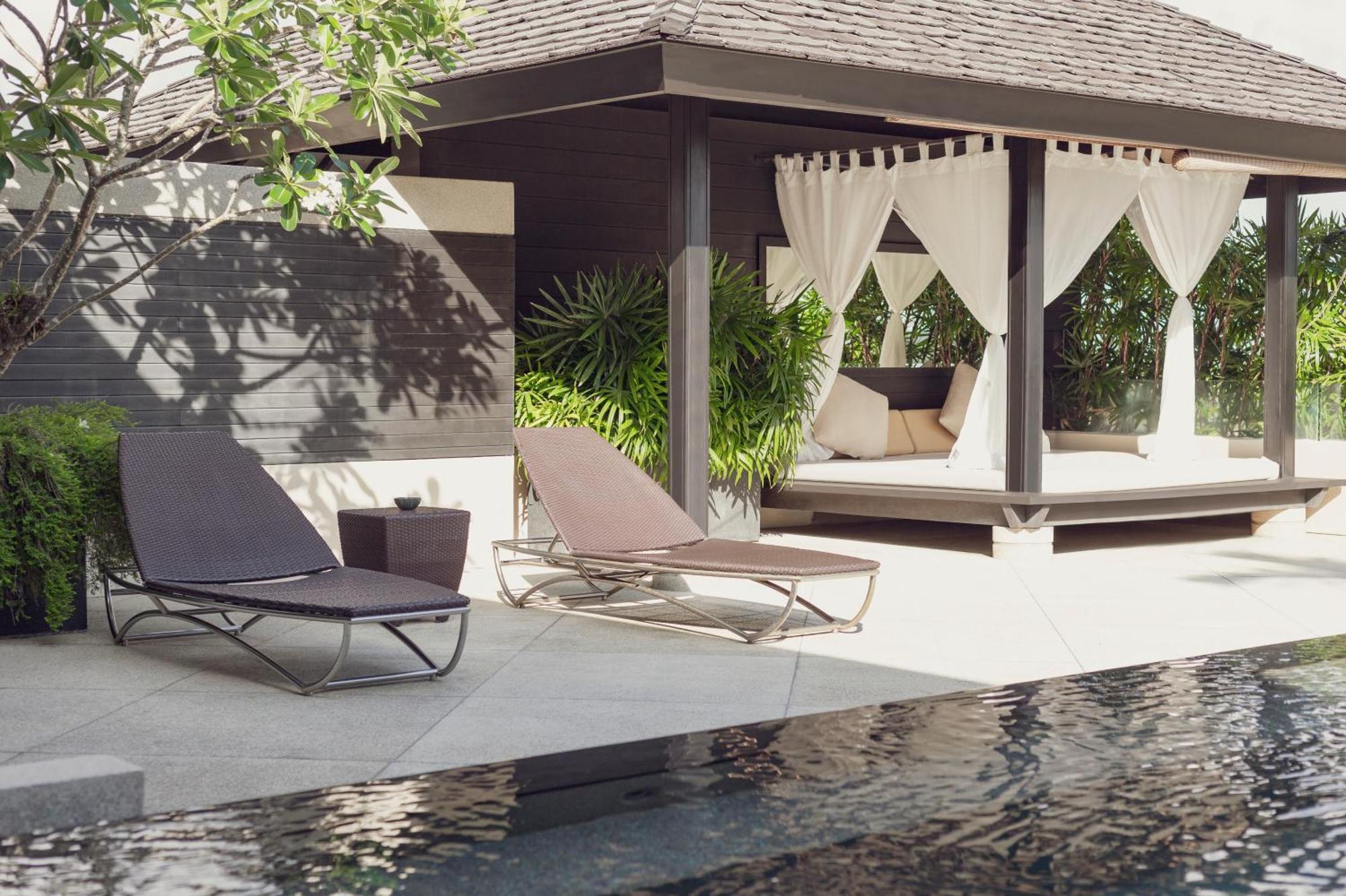 Spa & Pool Pavilion