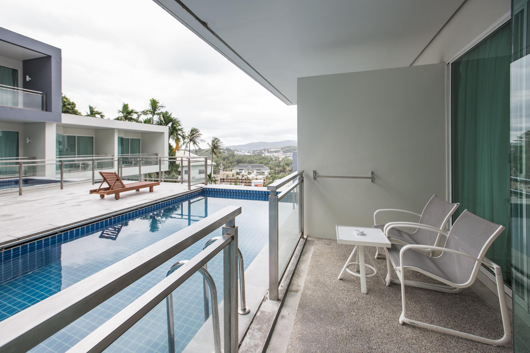 Grand Pool Access Double Room