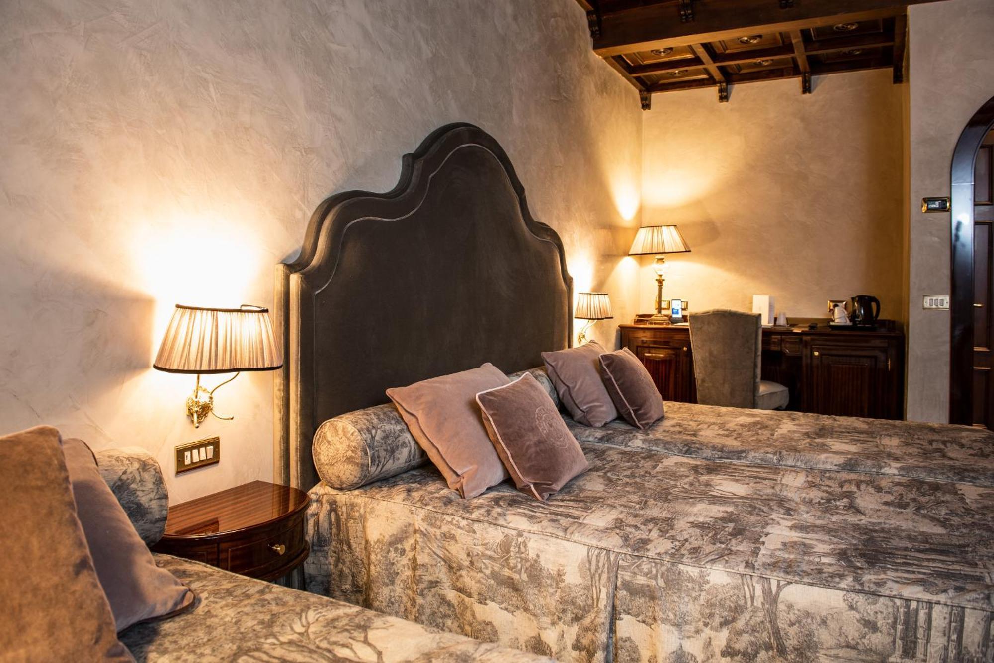 Classic Triple Room,1274538508:JPEG