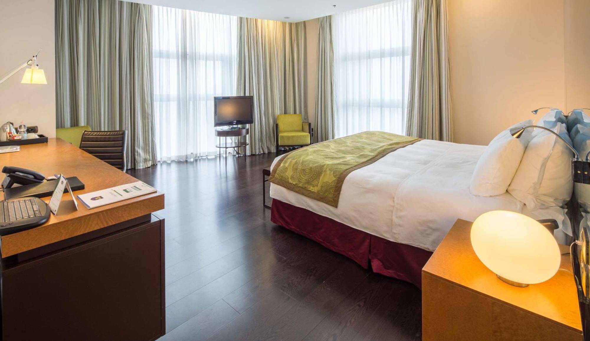 Two-Bedroom Suite
