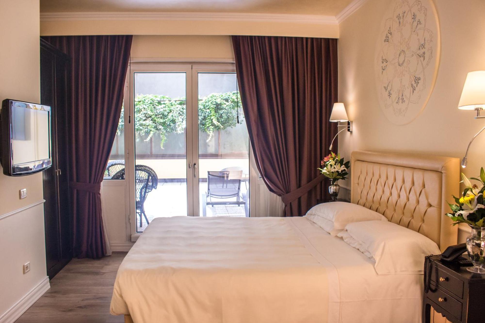 Comfort King Room Terrace
