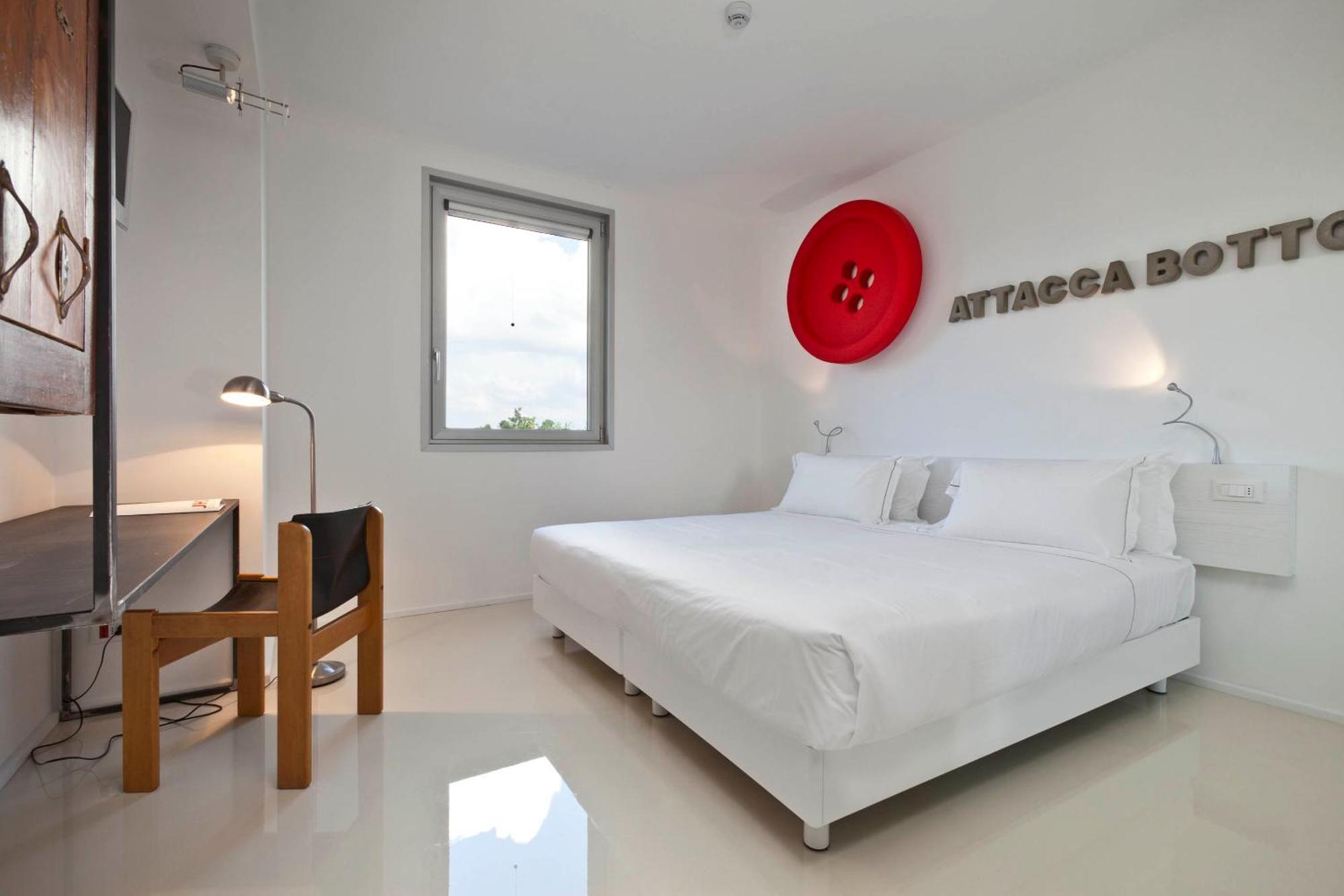 Large Standard King Room