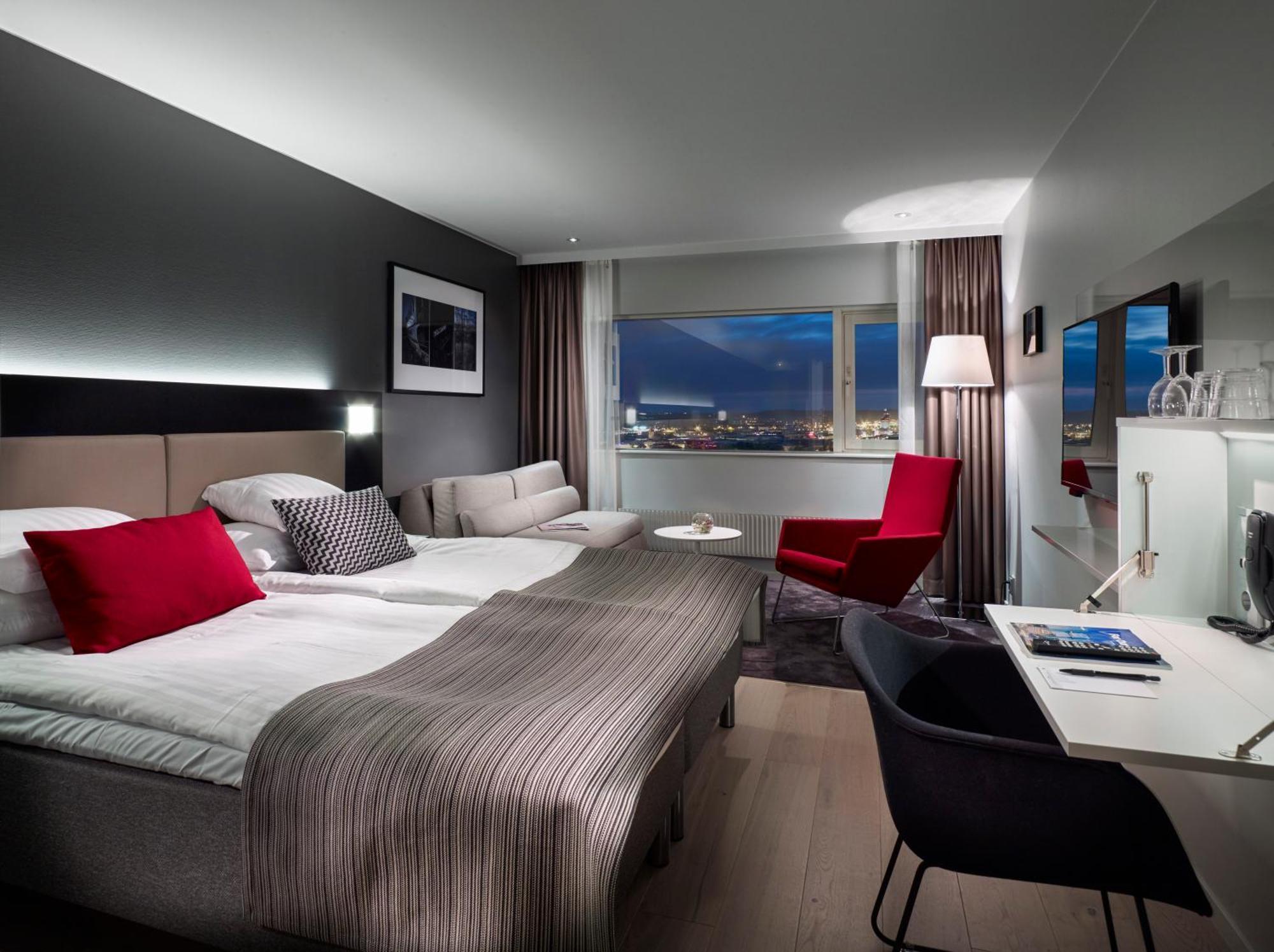 Standard Room with Sofa Bed - Gothia Towers (max 2 Adults + 2 Children  up to 12 years old),1323928705:JPEG