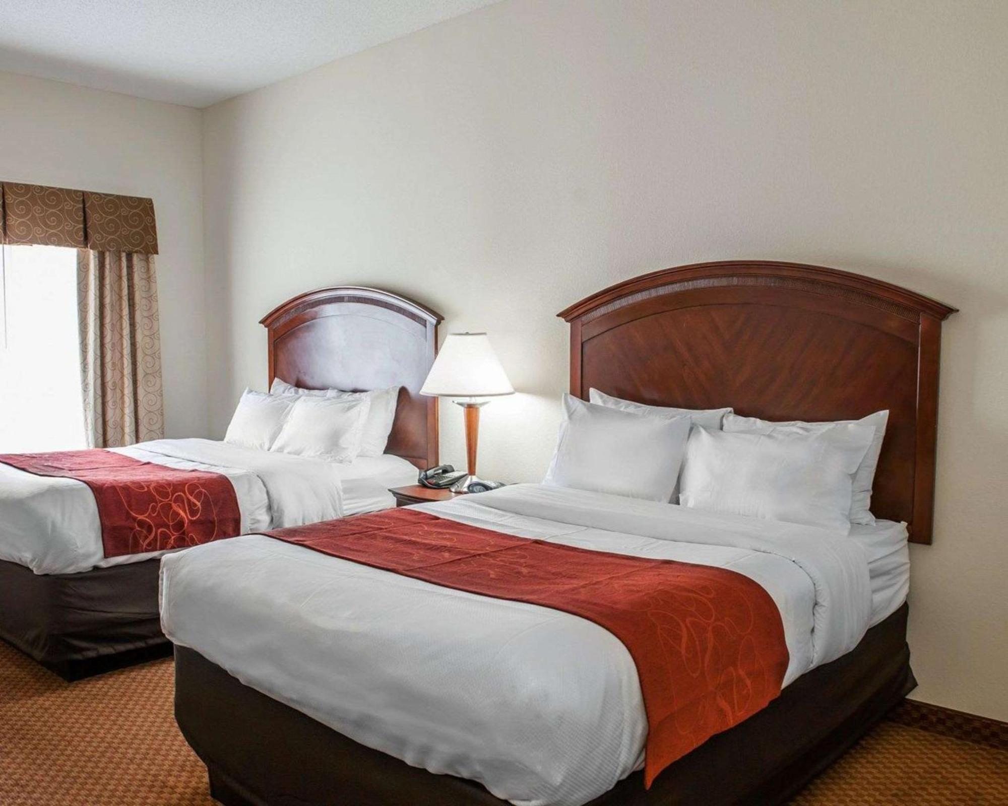 Queen Suite Two Queen Beds Non-Smoking