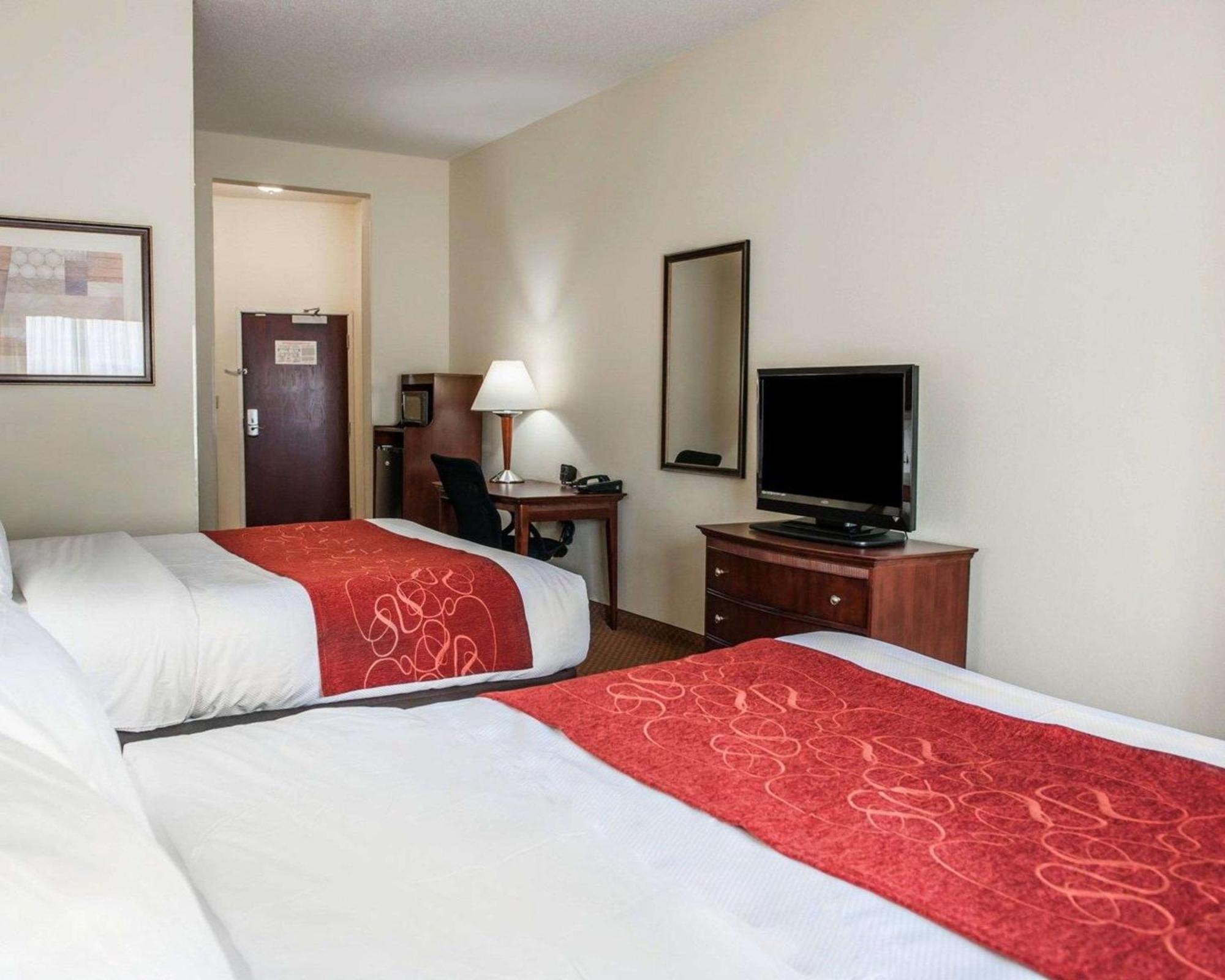 Queen Suite Two Queen Beds Non-Smoking
