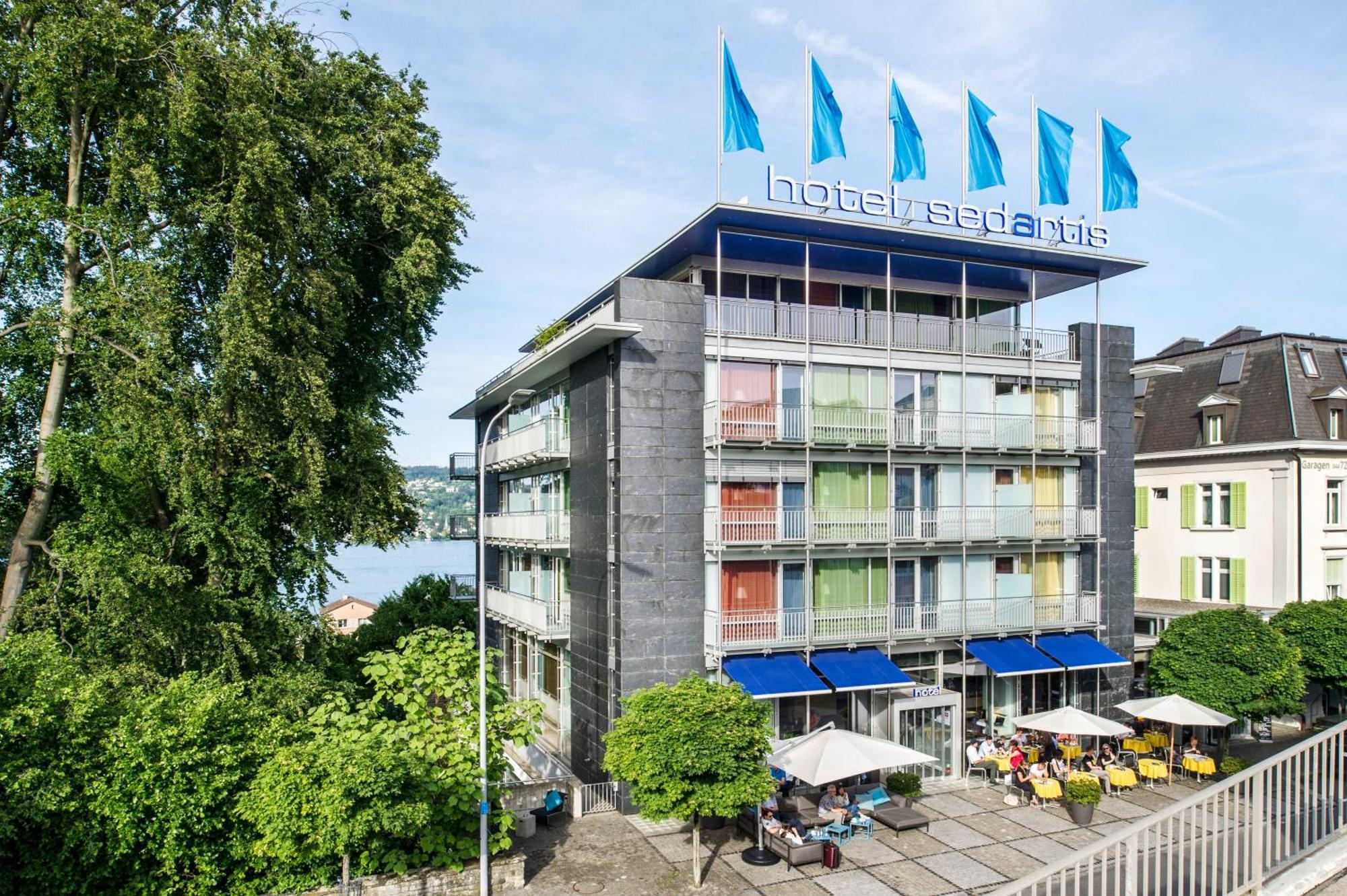 Club Zimmer mit Kingsize-Bett, Terrasse und Klimaanlage