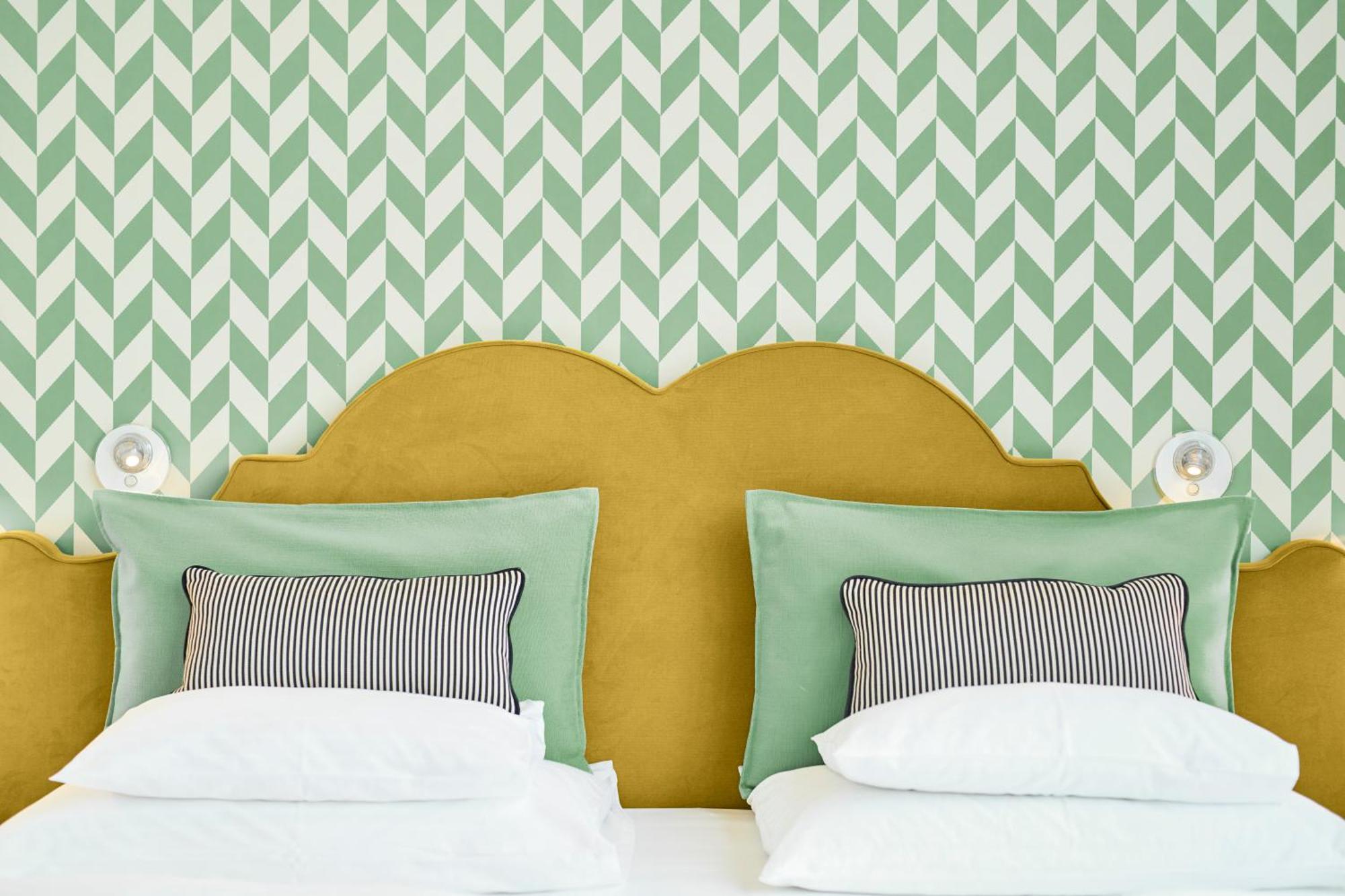 Superior Double or Twin Room,1275559813:JPEG