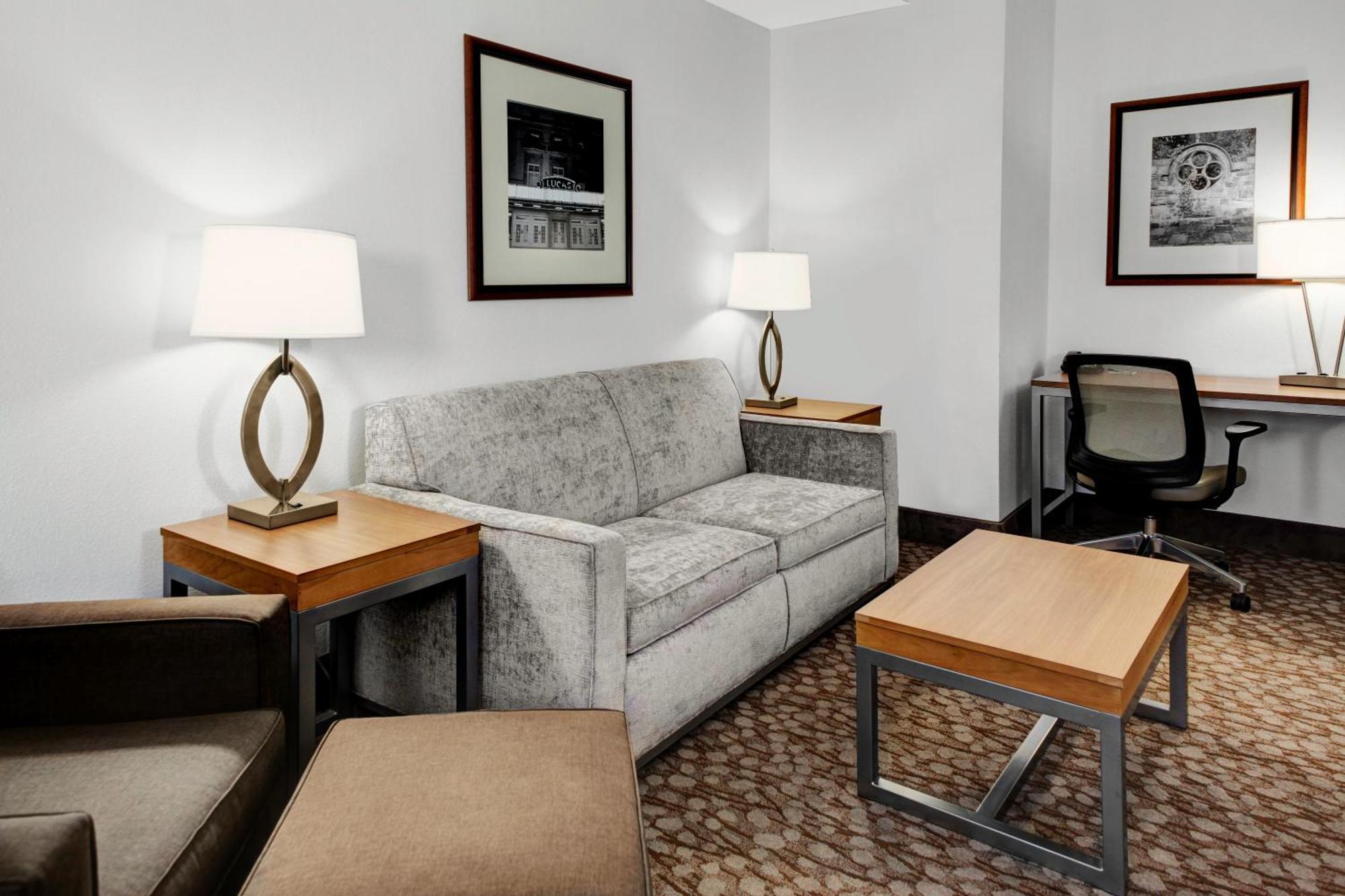 Queen Suite