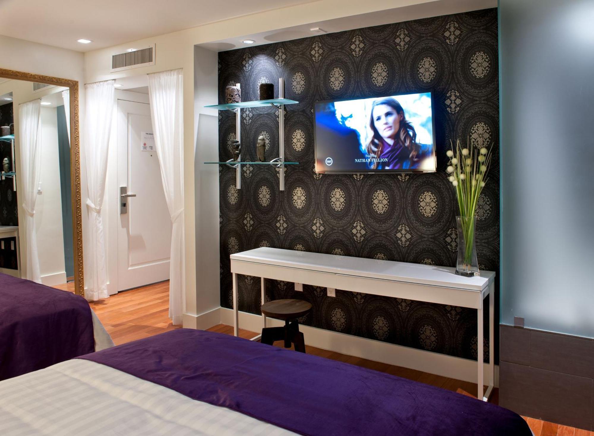 Queen Room Two Queen Beds No Resort Fee