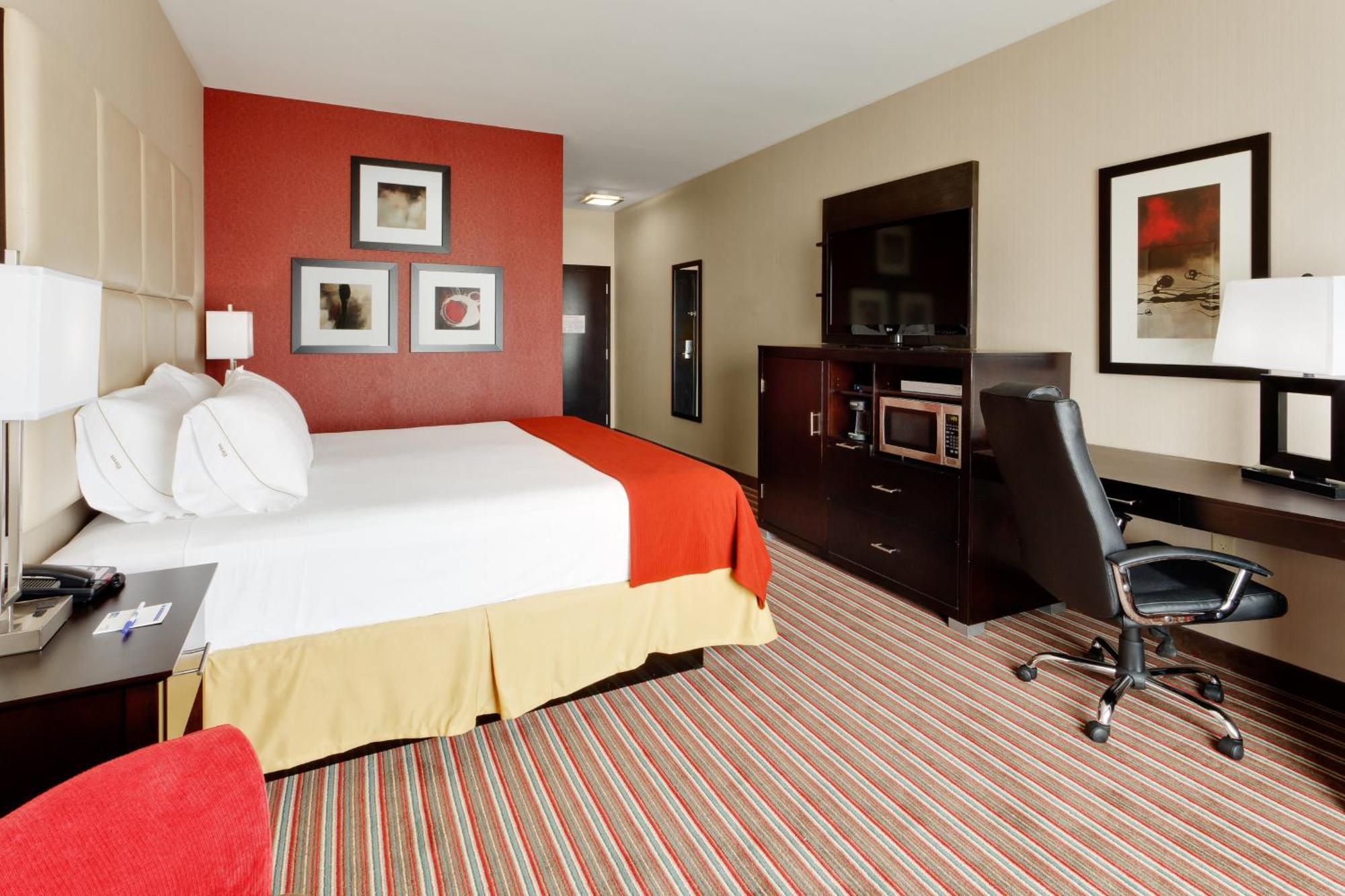 Standard King Room