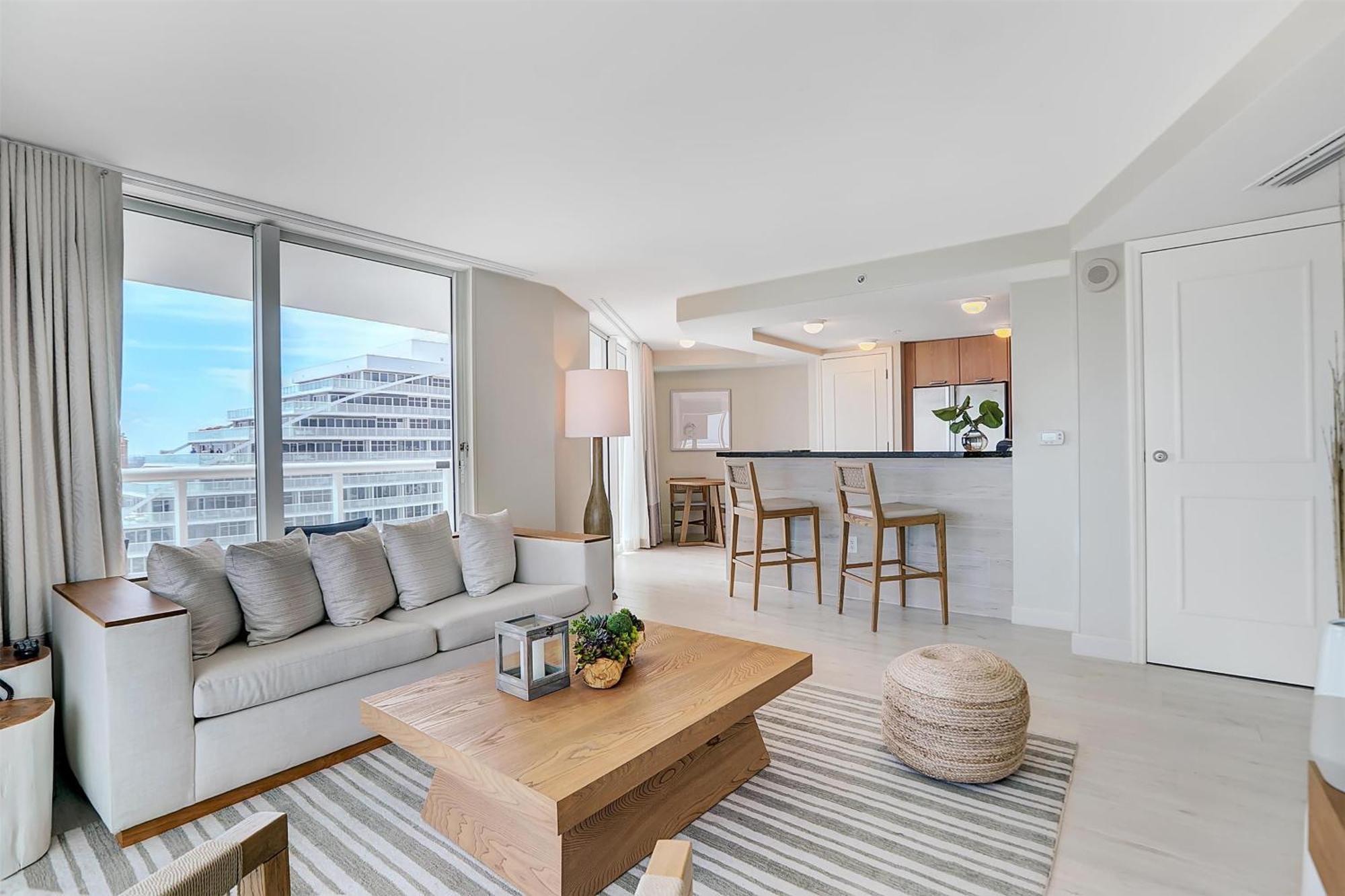One-Bedroom King Suite with Oceanfront View