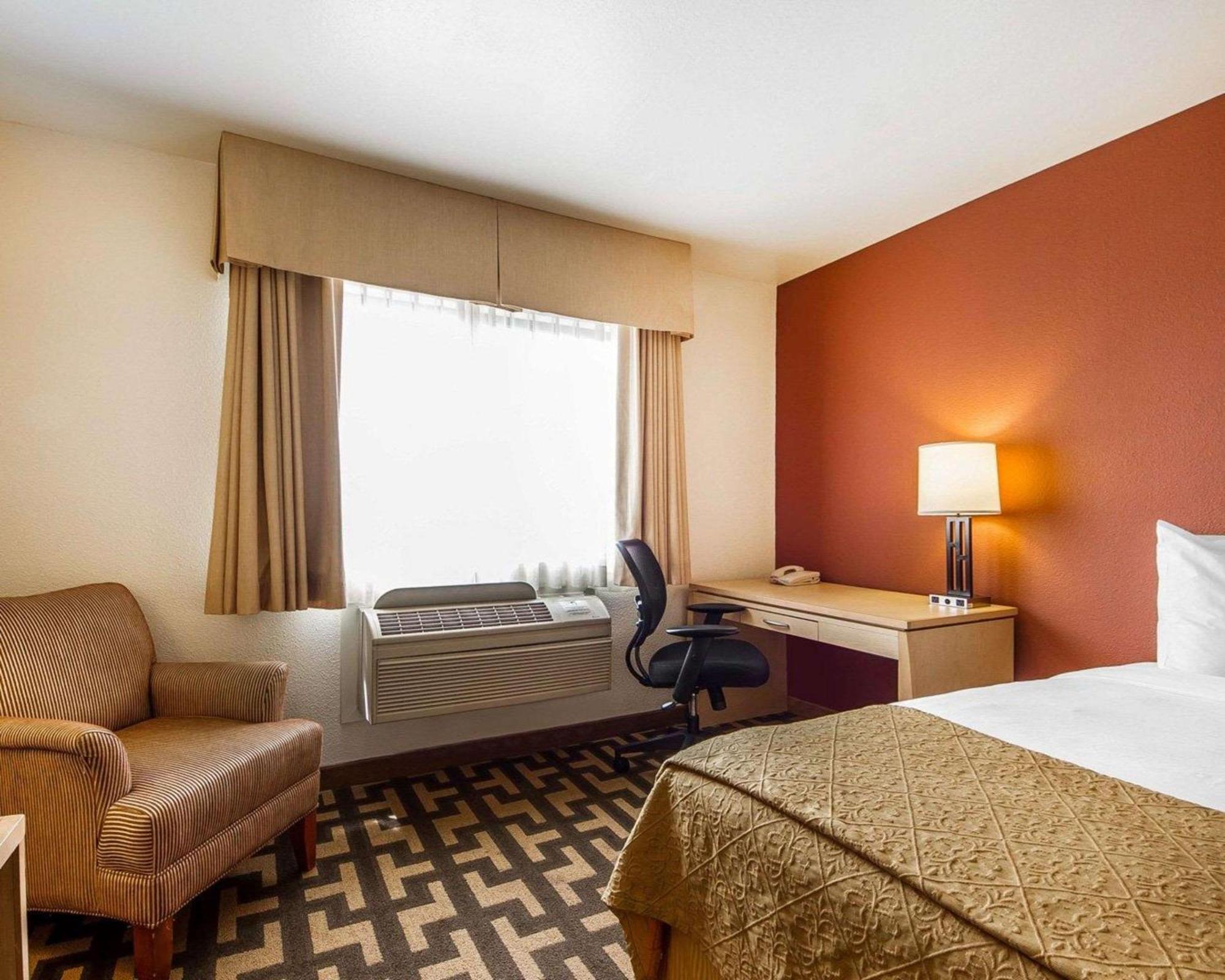 Room Two Double Beds Non-Smoking