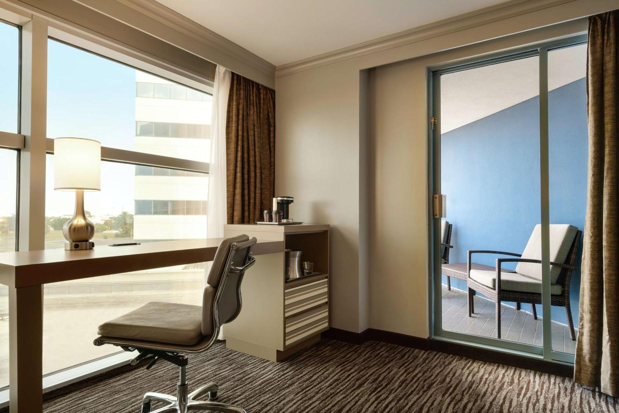 King Room Balcony,1439326225:JPEG