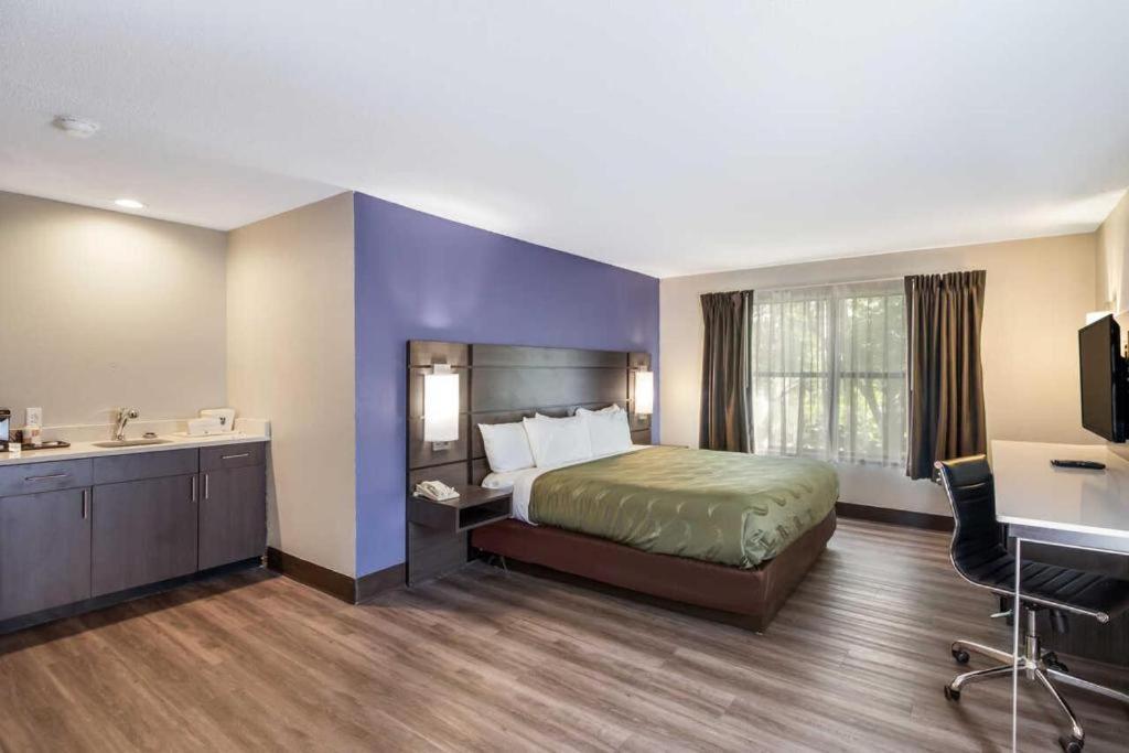 King Room with Spa Bath - Non-Smoking